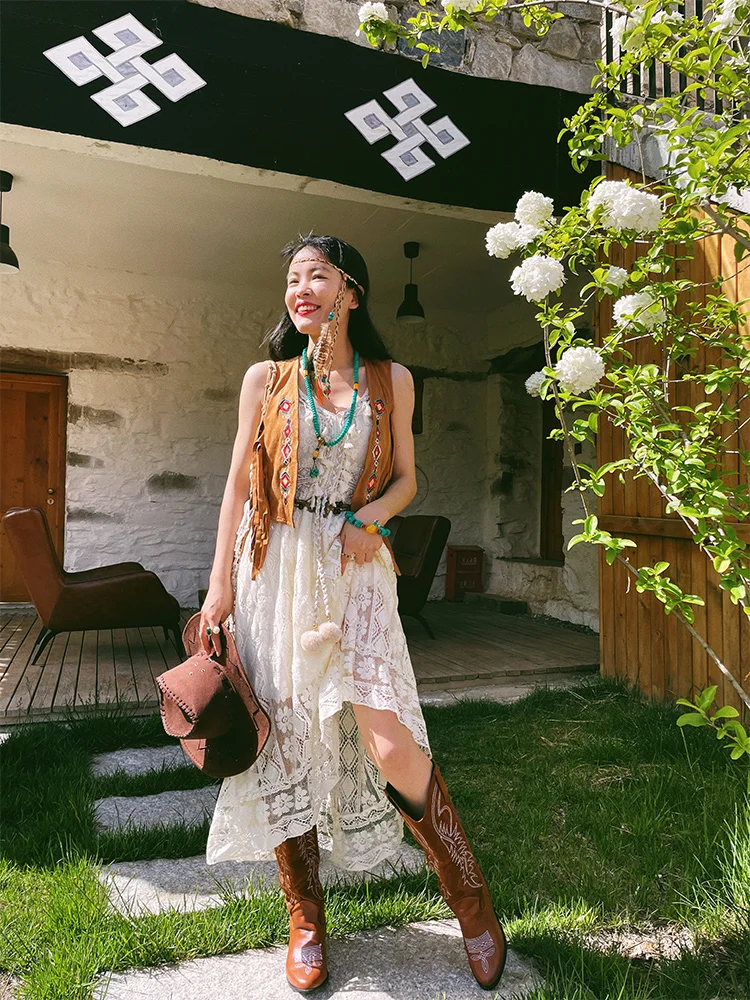 Bohemian Style Maxi Dress Women's Summer Lace Trim Fairy Tale Vacation Strap Dress High Waist A-Line Skirt V-Neckline Casual ...
Bohemian Style Maxi Dress Women's Summer Lace Trim Fairy Tale Vacation Strap Dress High Waist A-Line Skirt V-Neckline Casual ...