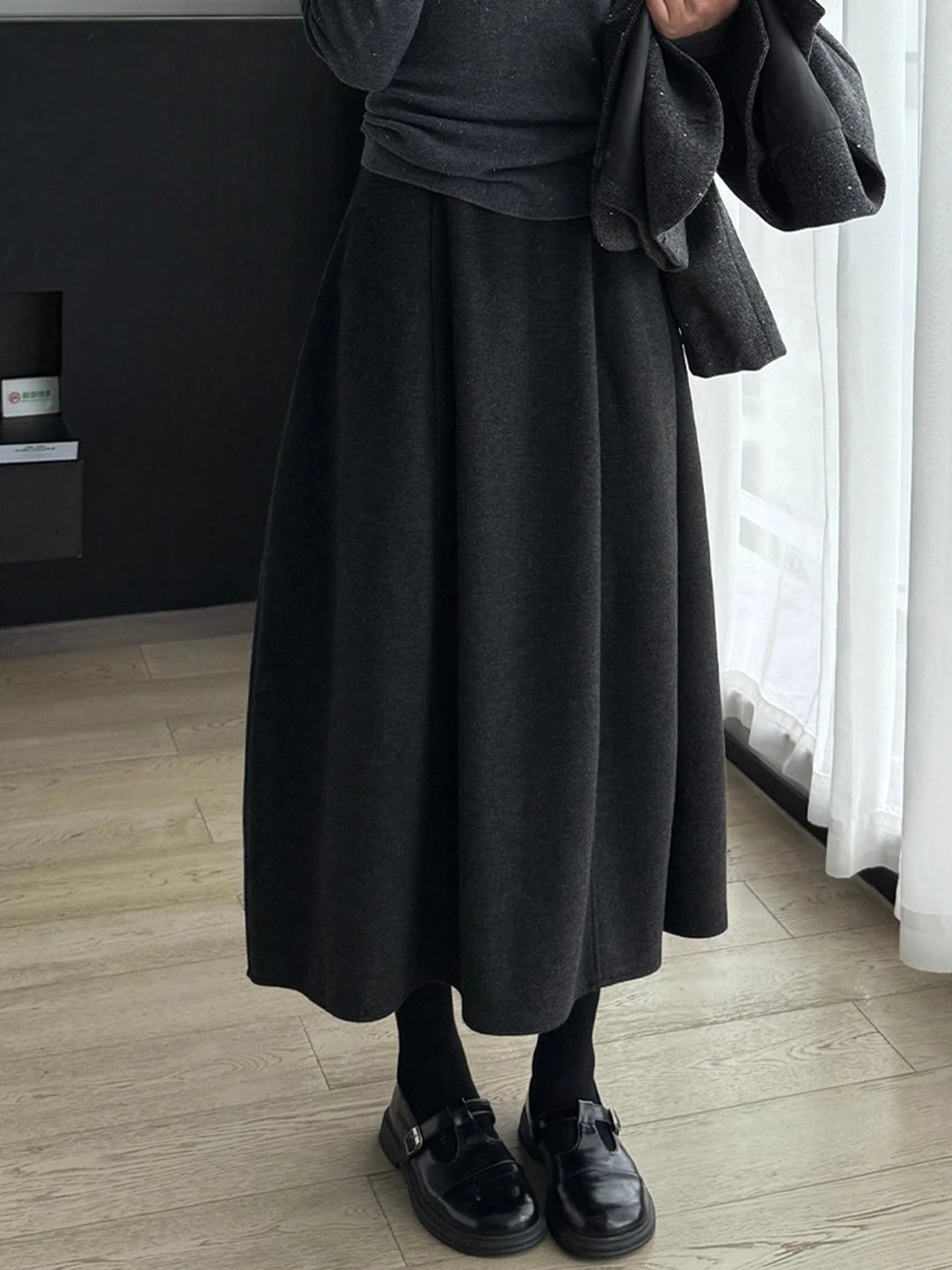 High Waist A-Line Skirt Women's Autumn Winter New Style Soft Comfortable Acetate Woolen Fabric Flattering Skirt for Commute
High Waist A-Line Skirt Women's Autumn Winter New Style Soft Comfortable Acetate Woolen Fabric Flattering Skirt for Commute