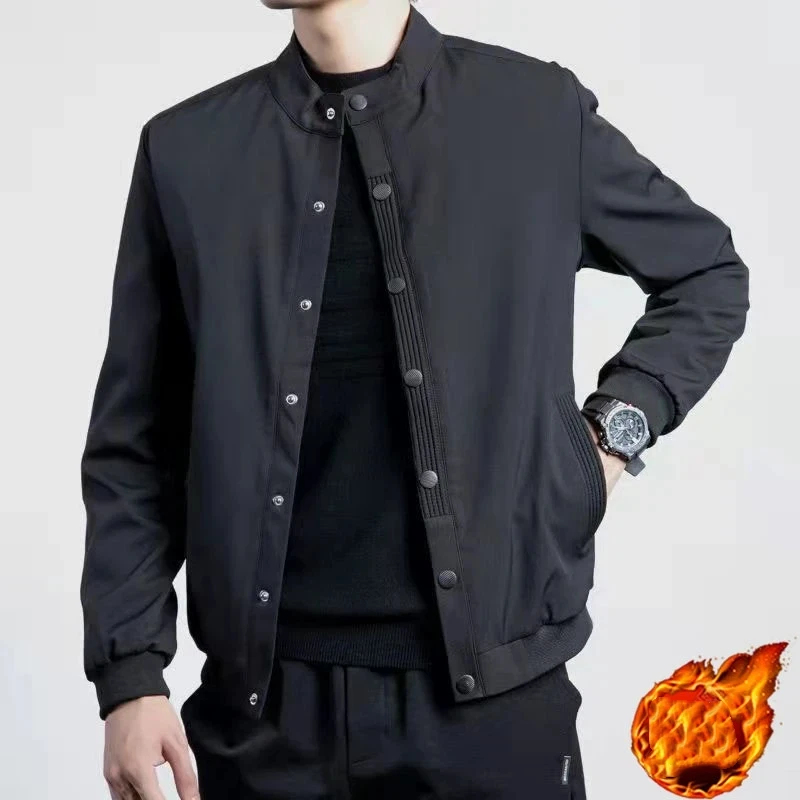 Мужская куртка-бомбер с воротником-стойкой, повседневная одежда, плотная теплая осенне-зимняя верхняя одежда с застежкой на пуговицы, дизайн манжеты в рубчик
Мужская куртка-бомбер с воротником-стойкой, повседневная одежда, плотная теплая осенне-зимняя верхняя одежда с застежкой на пуговицы, дизайн манжеты в рубчик