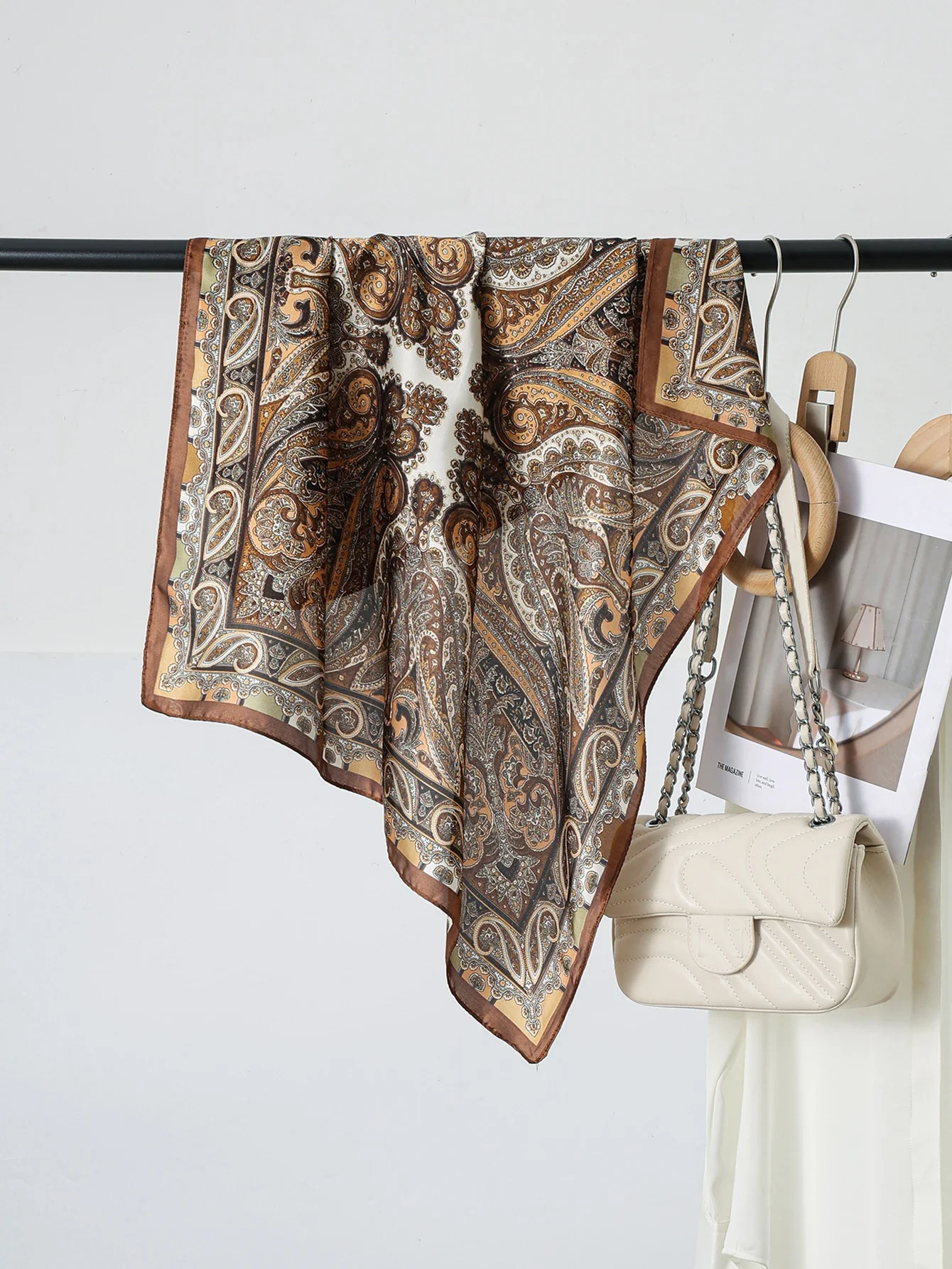70cm Fashion Square Silk Scarf Satin Cashew Flower Print Small Neck Scarf Women Headscarf Kerchief Bandana Shawl Accessories
70cm Fashion Square Silk Scarf Satin Cashew Flower Print Small Neck Scarf Women Headscarf Kerchief Bandana Shawl Accessories