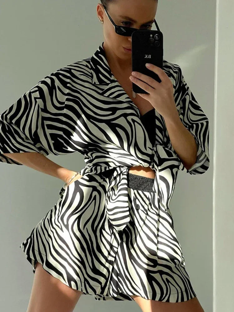 Women Two Piece Sets Outfits Zebra Printed Loose Shirt Tops And High Waist Shorts Set 2022 Casual Streetwear Summer New
Women Two Piece Sets Outfits Zebra Printed Loose Shirt Tops And High Waist Shorts Set 2022 Casual Streetwear Summer New