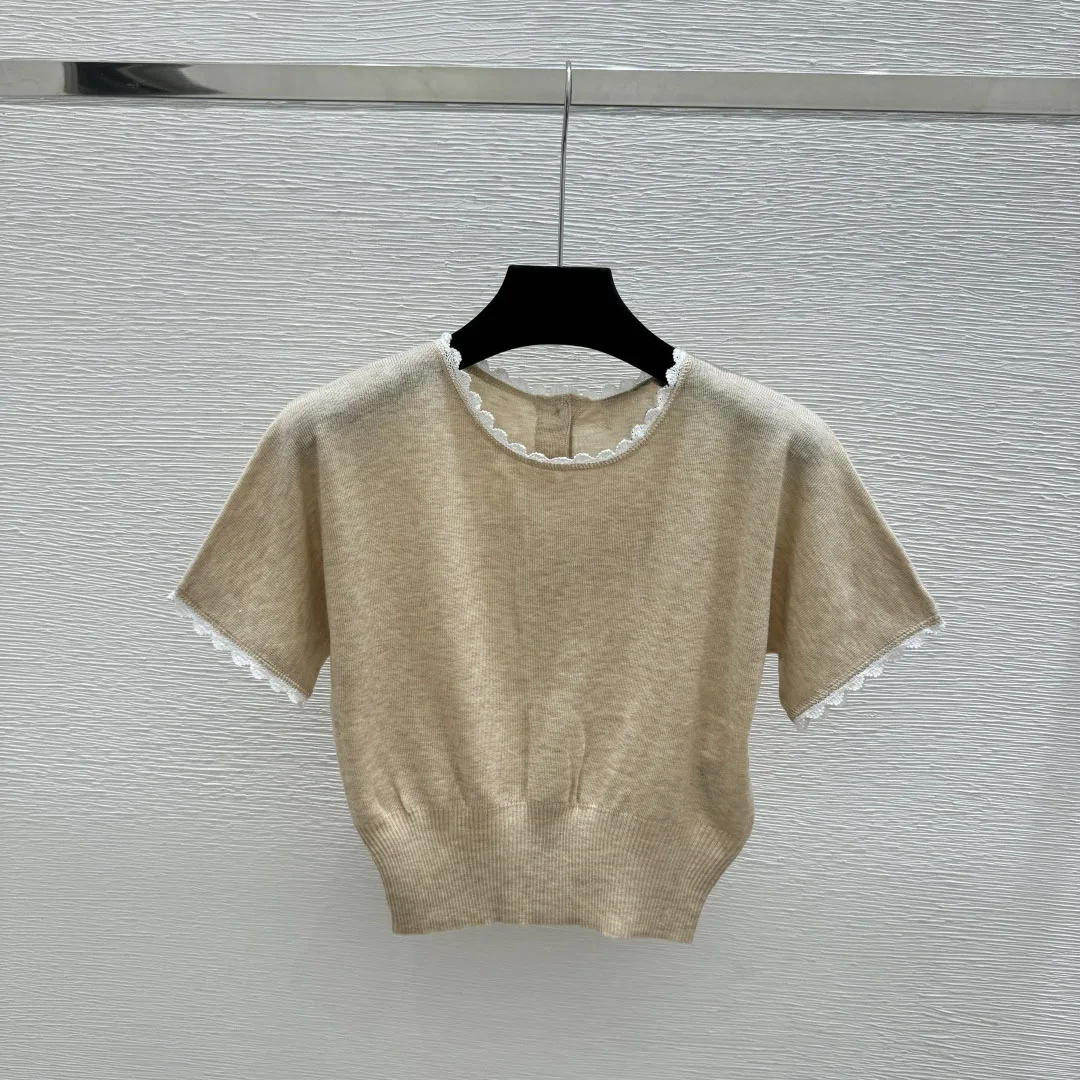 High-quality 2026 new style women's fashionable round-neck short-sleeved top, with a unique back-button design xy26522194
High-quality 2026 new style women's fashionable round-neck short-sleeved top, with a unique back-button design xy26522194