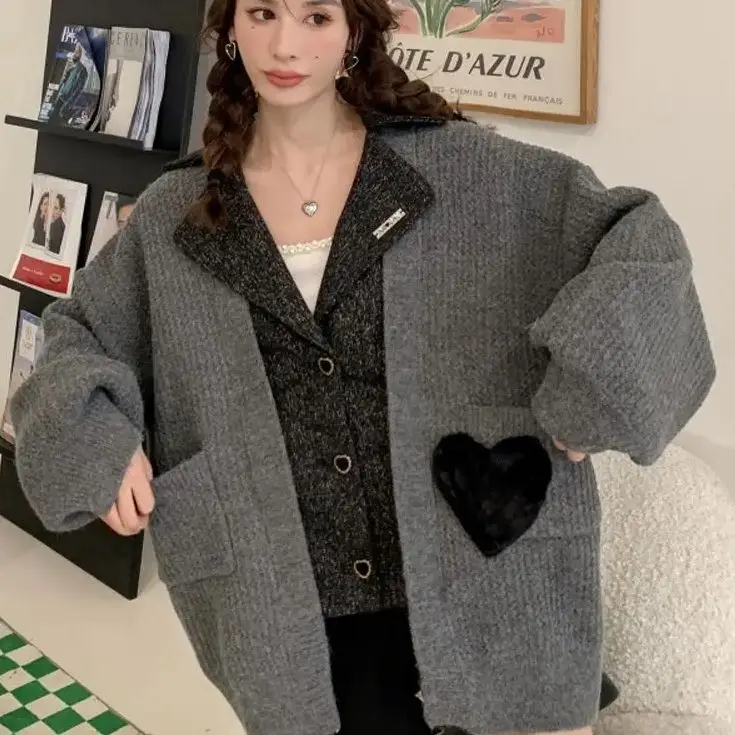 Lapel Fake Two-Piece Knitted Sweater Cardigan Winter New Women'S Design Niche Loose Lazy Style Niche Long-Sleeved Top
Lapel Fake Two-Piece Knitted Sweater Cardigan Winter New Women'S Design Niche Loose Lazy Style Niche Long-Sleeved Top