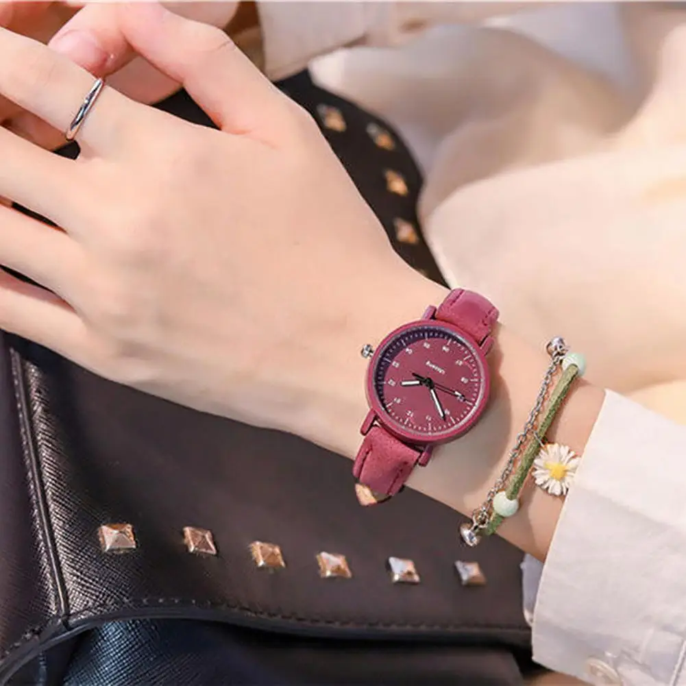 Attractive Watch Women Wristwatch Holiday Gift All Match Fashion Watch Women Quartz Wrist Watch Decoration for Women
Attractive Watch Women Wristwatch Holiday Gift All Match Fashion Watch Women Quartz Wrist Watch Decoration for Women