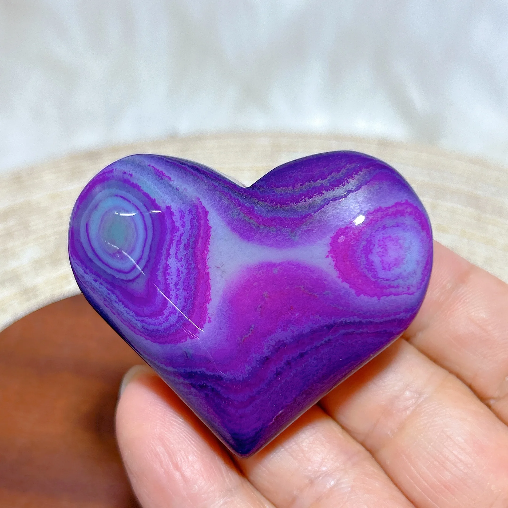 Natural Crystal Purple Green Quartz Agate Heart Color Healing High Quality Gemstone Reiki Energy Home Decoration Room Decor Gift
Natural Crystal Purple Green Quartz Agate Heart Color Healing High Quality Gemstone Reiki Energy Home Decoration Room Decor Gift