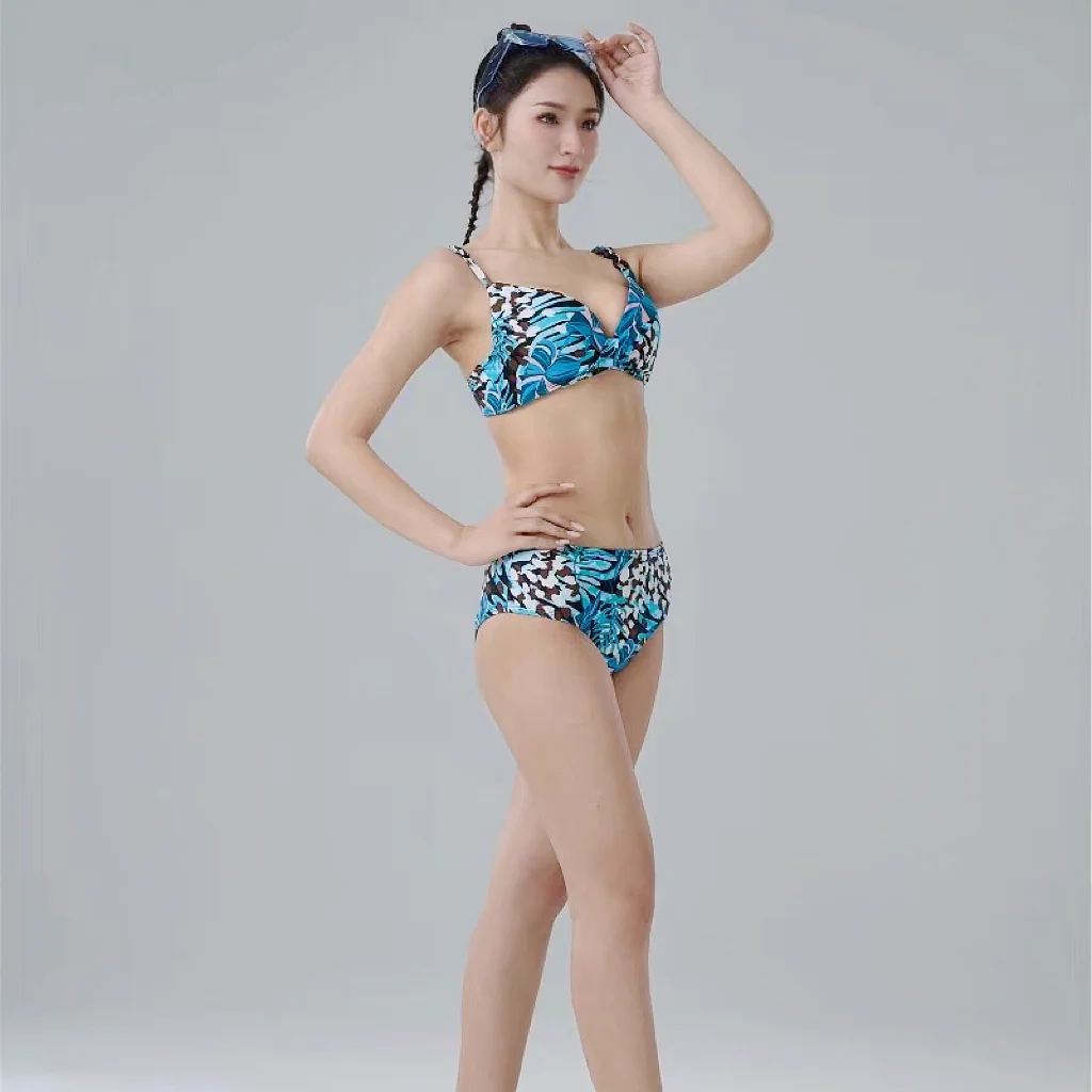 Сексуальный раздельный купальник-бикини с металлическими бретелями и вкладышами для большой груди, модный женский купальник для отпуска
Сексуальный раздельный купальник-бикини с металлическими бретелями и вкладышами для большой груди, модный женский купальник для отпуска