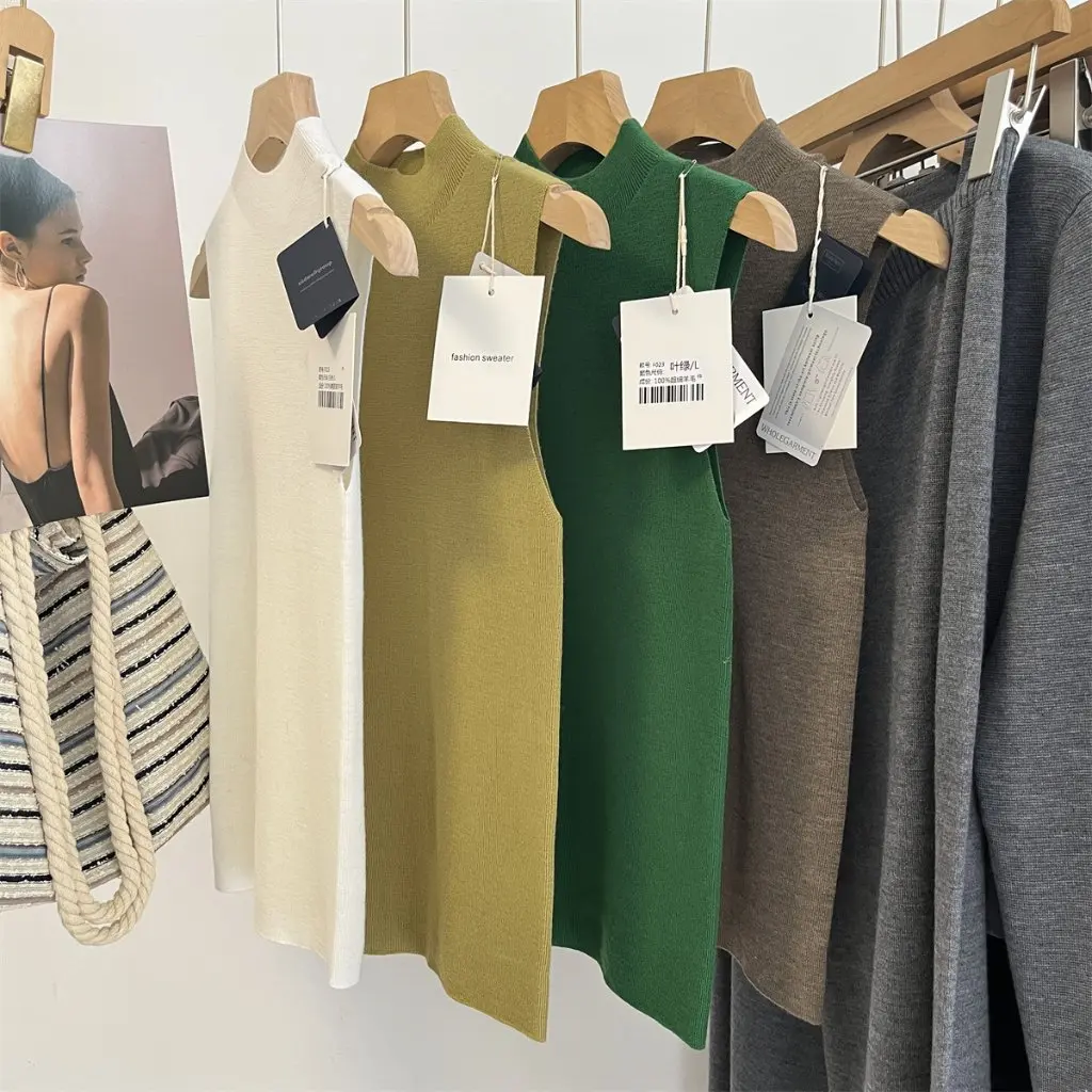 Женский бесшовный камвольный жилет из чистой шерсти, полуводолазка, осень-зима, высокое качество, контроль B в костюм из пряжи Biella, низ
Женский бесшовный камвольный жилет из чистой шерсти, полуводолазка, осень-зима, высокое качество, контроль B в костюм из пряжи Biella, низ