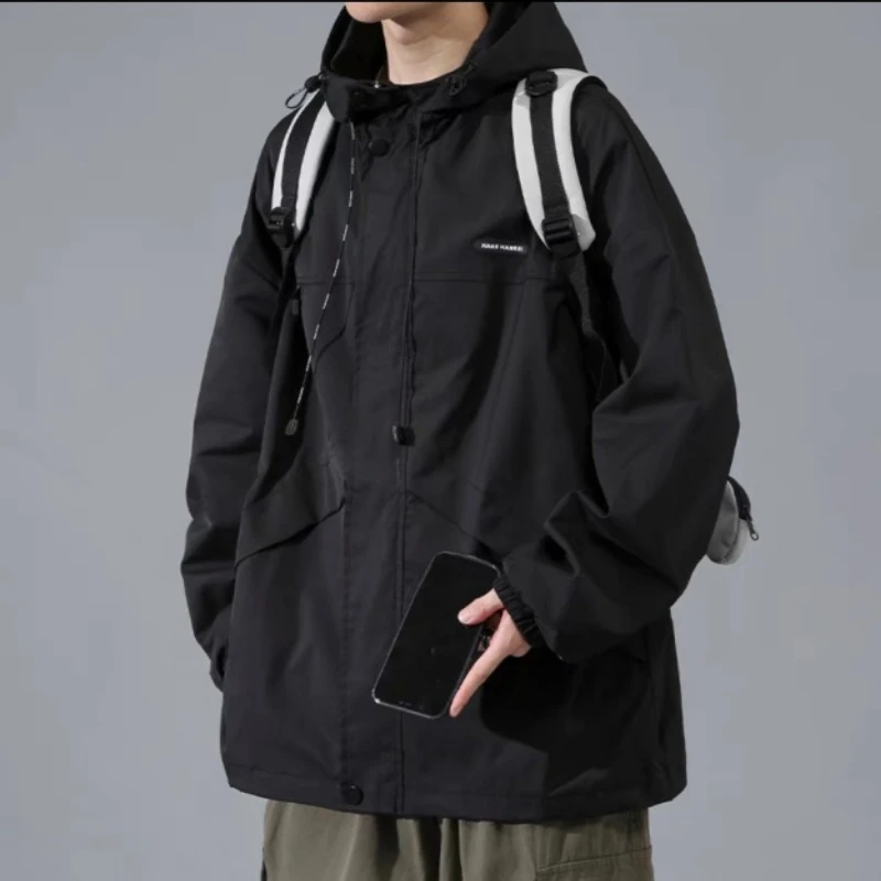 Мужская походная куртка, весенне-осенняя водонепроницаемая куртка из софтшелла с капюшоном, рабочая одежда, повседневная ветровка с несколькими карманами, уличная куртка
Мужская походная куртка, весенне-осенняя водонепроницаемая куртка из софтшелла с капюшоном, рабочая одежда, повседневная ветровка с несколькими карманами, уличная куртка