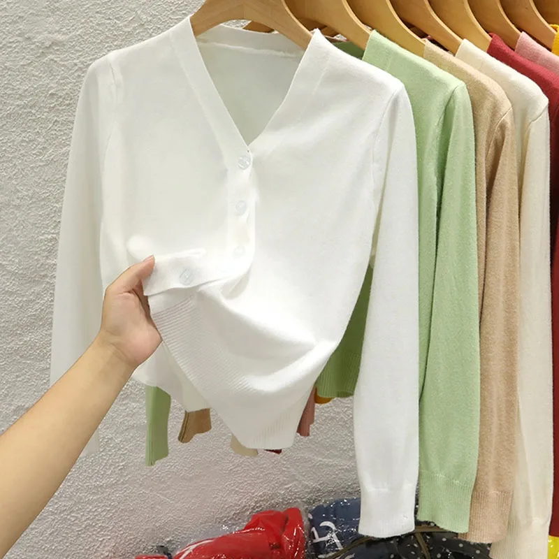 Sueter Feminino Fashion Long Sleeve Knitted Sweater Women Cardigans White V-Neck Knit Sweater Cardigan Women Tops Knitwears Q968
Sueter Feminino Fashion Long Sleeve Knitted Sweater Women Cardigans White V-Neck Knit Sweater Cardigan Women Tops Knitwears Q968