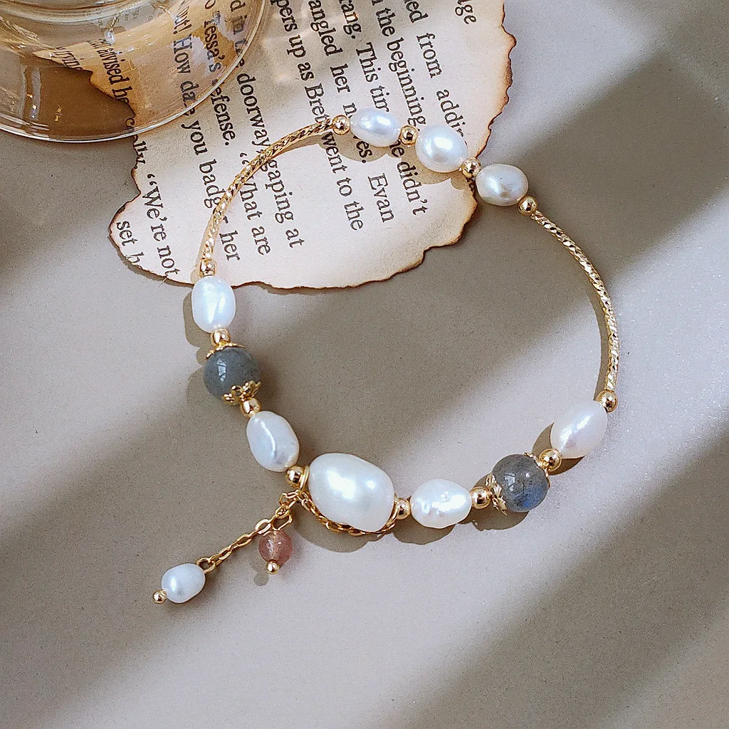 Moonstone bracelet Baroque special-shaped natural freshwater pearl fashion everything temperament simple girl jewelry
Moonstone bracelet Baroque special-shaped natural freshwater pearl fashion everything temperament simple girl jewelry
