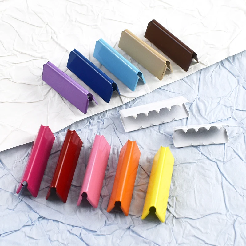 50/100Pcs 25/32mm Colored Metal Buckle Webbing Tail Clip Zip Closure Clips Leather Band Stopper Buckles DIY Hardware Accessories
50/100Pcs 25/32mm Colored Metal Buckle Webbing Tail Clip Zip Closure Clips Leather Band Stopper Buckles DIY Hardware Accessories