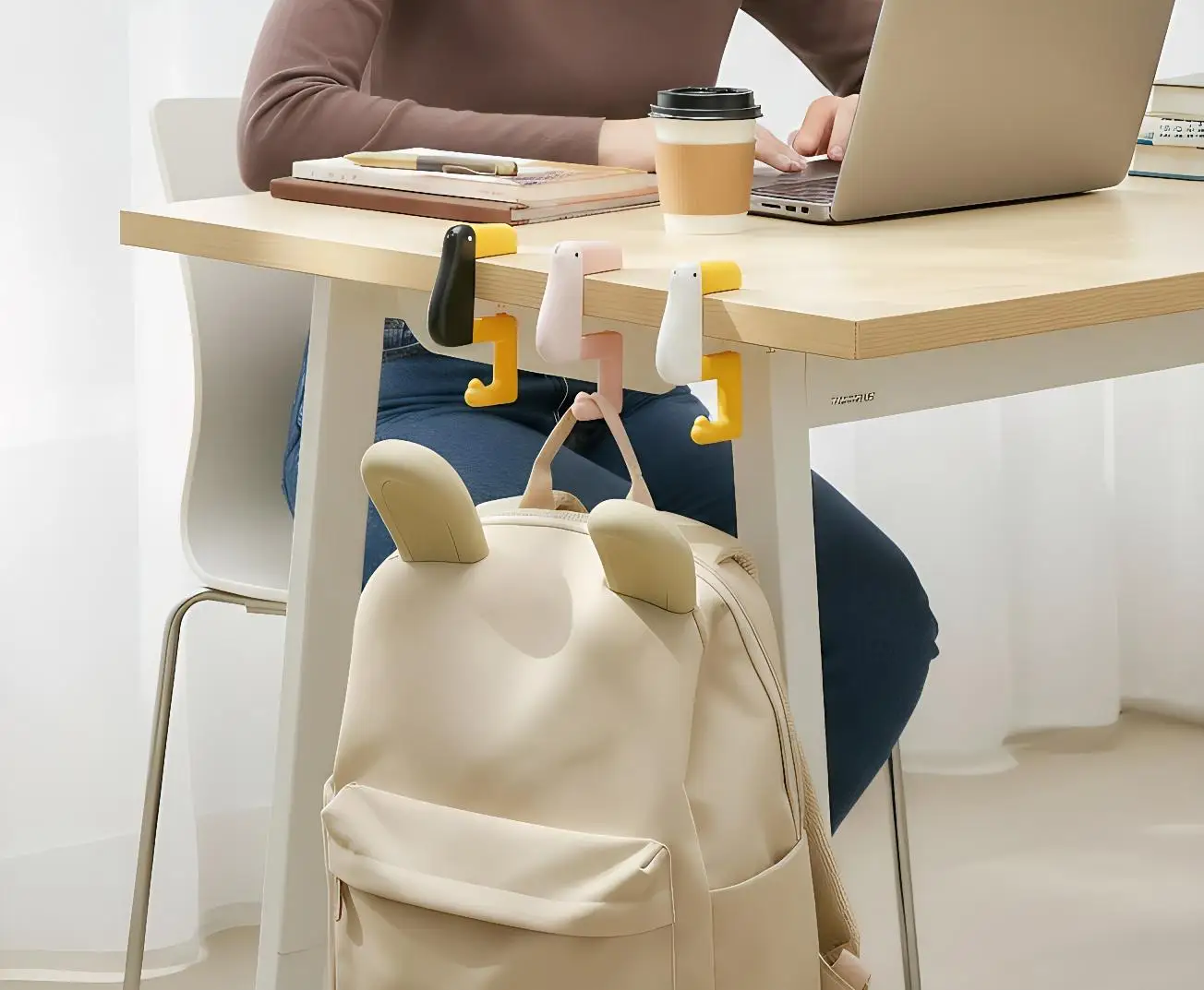 Thinking Duck Portable Hook Hanging Decor Table Side Hanging Backpack Non Punching Student Office Home Supplies Decor
Thinking Duck Portable Hook Hanging Decor Table Side Hanging Backpack Non Punching Student Office Home Supplies Decor