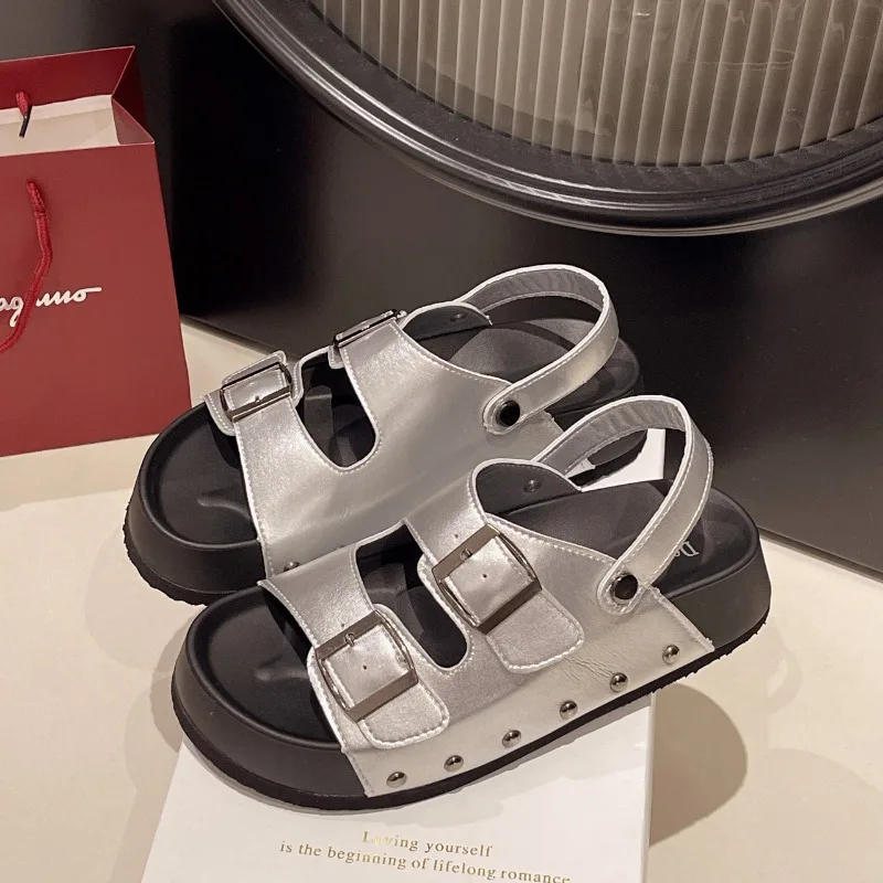Women's Platform Sandals Luxury Leather Sandals Summer New Roman Sandals for Women Casual Beach Sandal Rivets Flat Half Slippers
Women's Platform Sandals Luxury Leather Sandals Summer New Roman Sandals for Women Casual Beach Sandal Rivets Flat Half Slippers