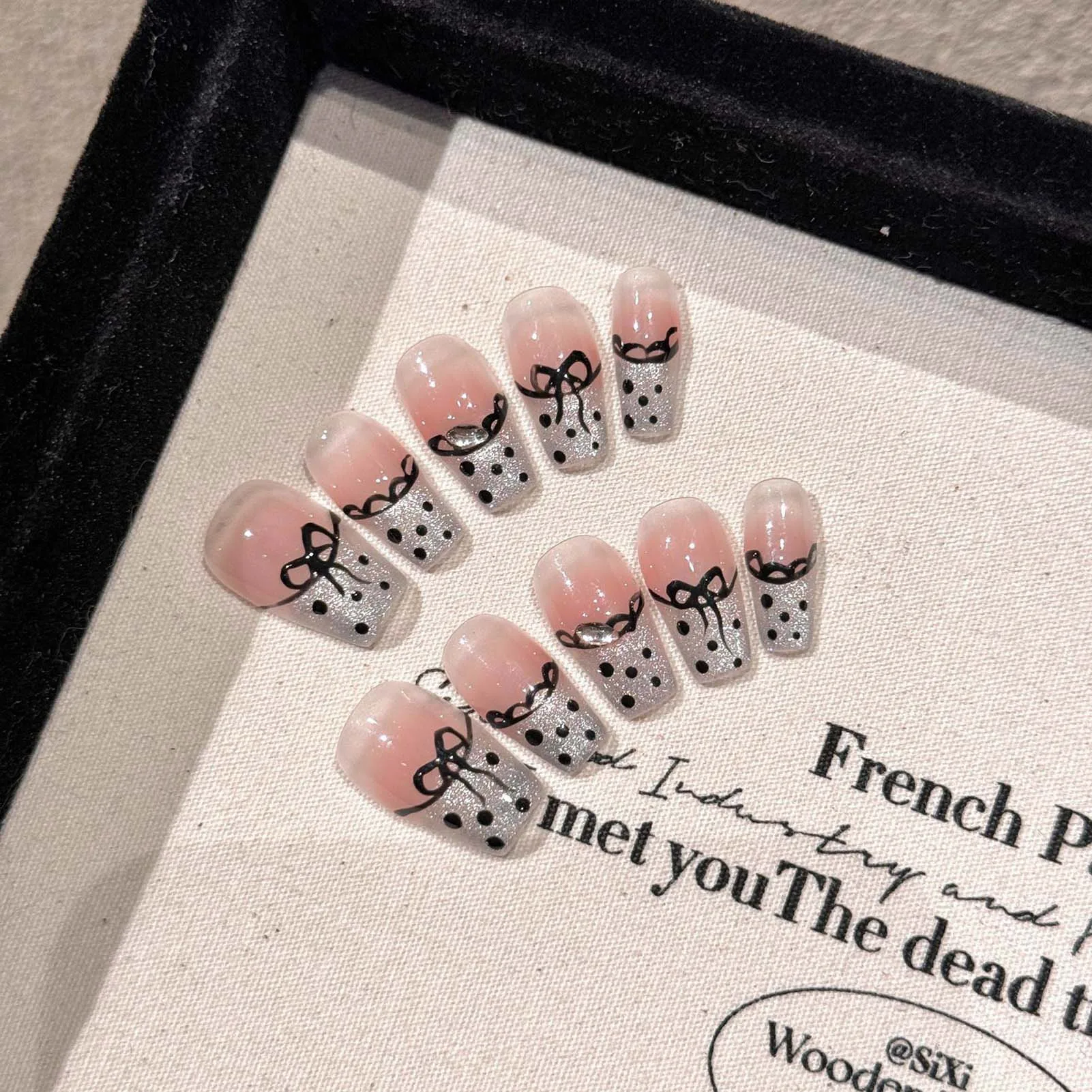 10pcs Short Square False Nails Handmade Blush Pink Press On Nails French Style Lace Wave Point Bowknots Designs Fake Nail Art
10pcs Short Square False Nails Handmade Blush Pink Press On Nails French Style Lace Wave Point Bowknots Designs Fake Nail Art