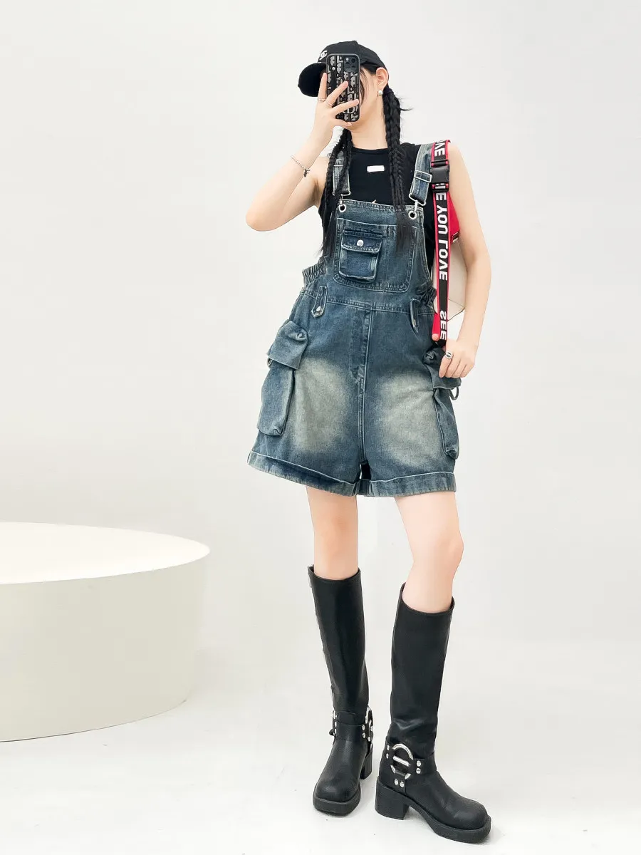 Retro Versatile Casual Denim Overalls High Waist Loose Slimming Wide Leg One-Piece Shorts for Women Spring Summer New Arrival
Retro Versatile Casual Denim Overalls High Waist Loose Slimming Wide Leg One-Piece Shorts for Women Spring Summer New Arrival