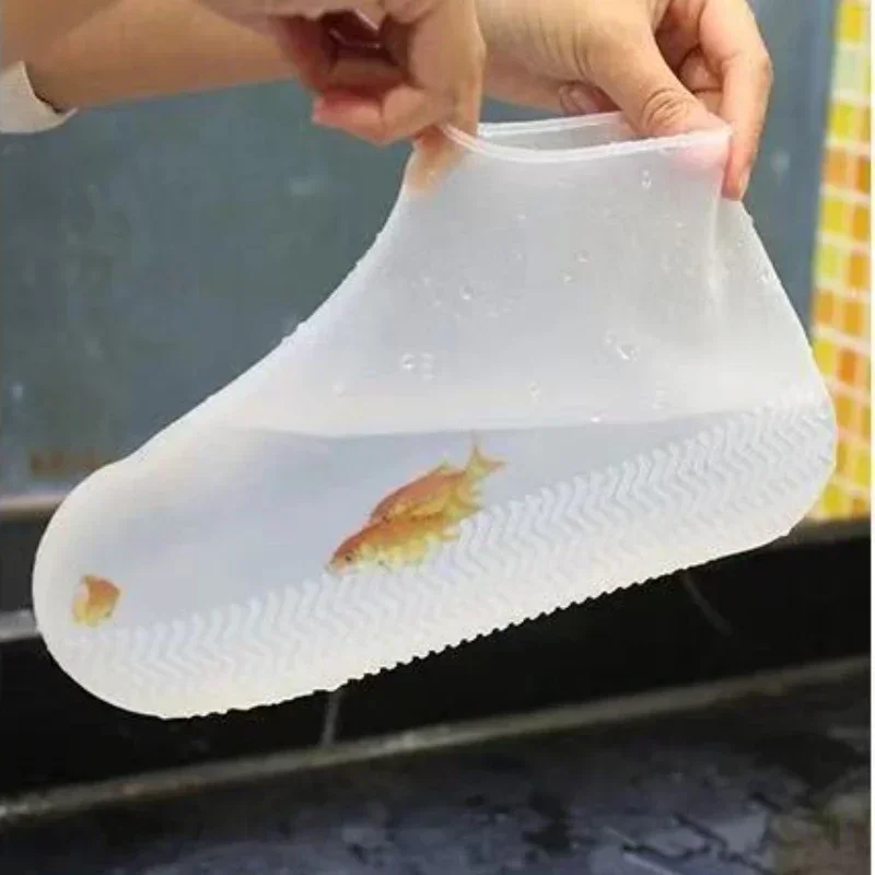 Convenient Lightweight Waterproof Shoe Covers Thickened and Wear-resistant Rainproof Shoe Covers Dropshipping Wholesale
Convenient Lightweight Waterproof Shoe Covers Thickened and Wear-resistant Rainproof Shoe Covers Dropshipping Wholesale