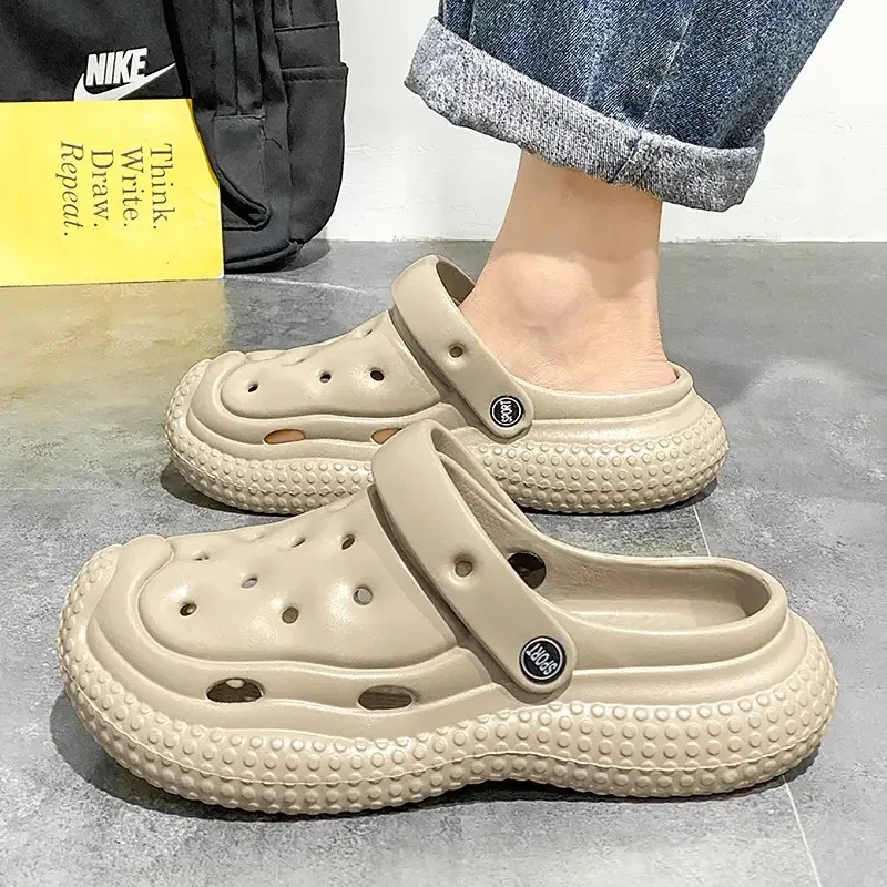 Hole shoes men's home shoes household bag head shoes youth EVA slippers hollow beach shoes cool slippers
Hole shoes men's home shoes household bag head shoes youth EVA slippers hollow beach shoes cool slippers