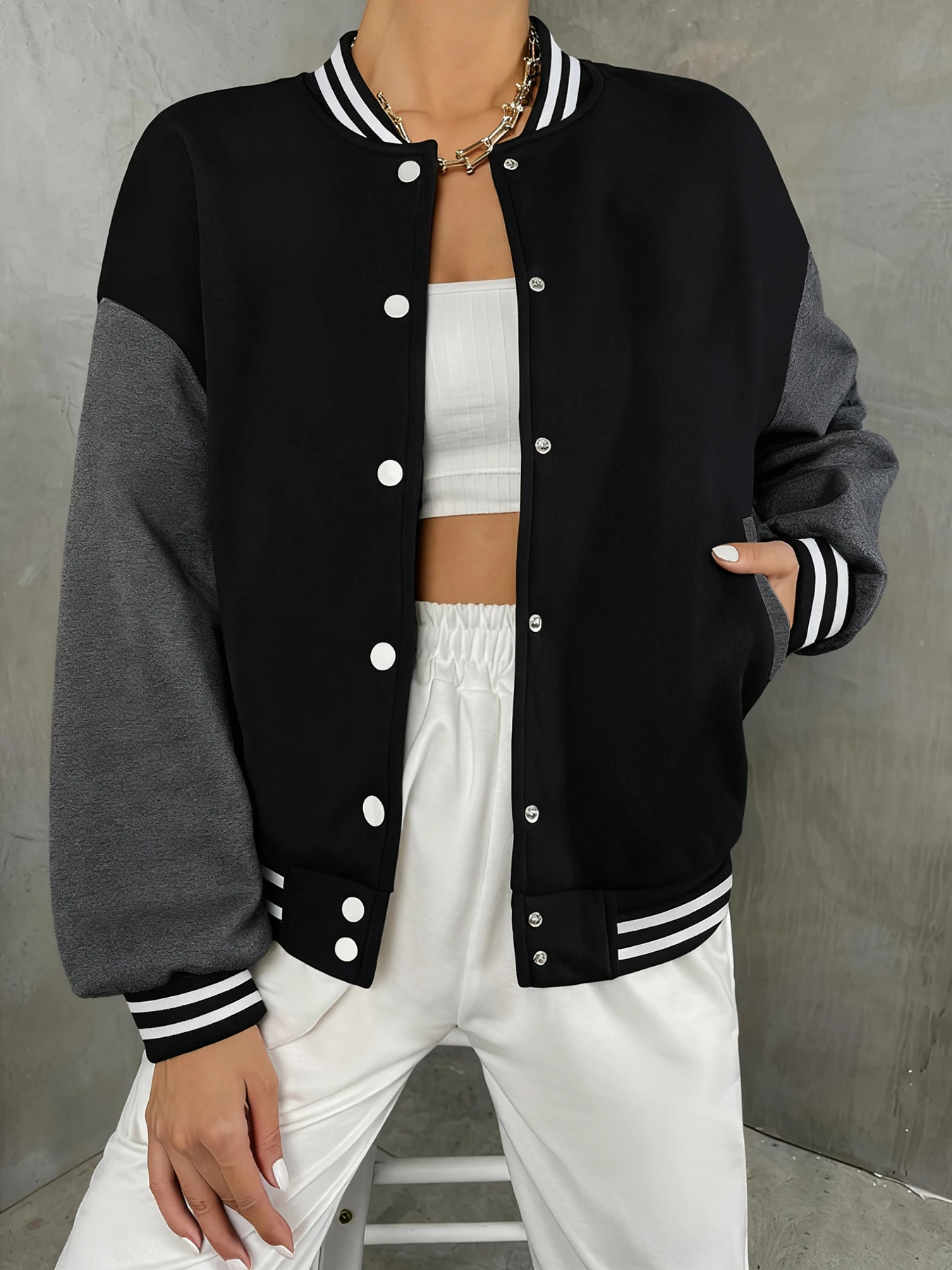 Womens Baseball Uniform Jackets Loose Oversized Clothing 2026 New Warm Coat S-XXL Soft Streetwear Splicing Jackets Hip Hop Coats
Womens Baseball Uniform Jackets Loose Oversized Clothing 2026 New Warm Coat S-XXL Soft Streetwear Splicing Jackets Hip Hop Coats