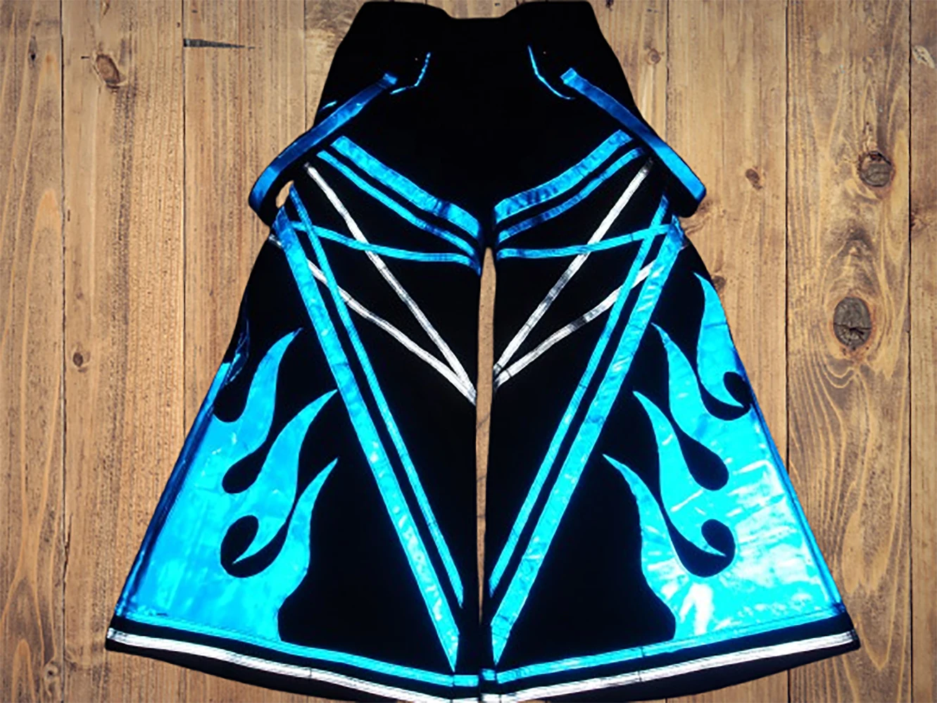 PHATTPANT phat pants shuffle dance harder styles melbourne shuffle rocking hardstyle heatwave rave wave rave gear Flames C015
PHATTPANT phat pants shuffle dance harder styles melbourne shuffle rocking hardstyle heatwave rave wave rave gear Flames C015