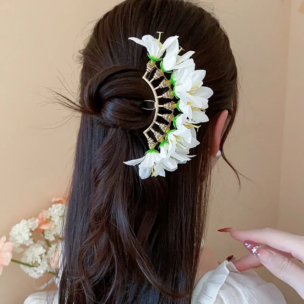 Vintage Large Flower Hair Stick Fairy Simulation Flower Thai Hair Fork Bohemian Hairpin Chinese Style Side Clip Daily
Vintage Large Flower Hair Stick Fairy Simulation Flower Thai Hair Fork Bohemian Hairpin Chinese Style Side Clip Daily