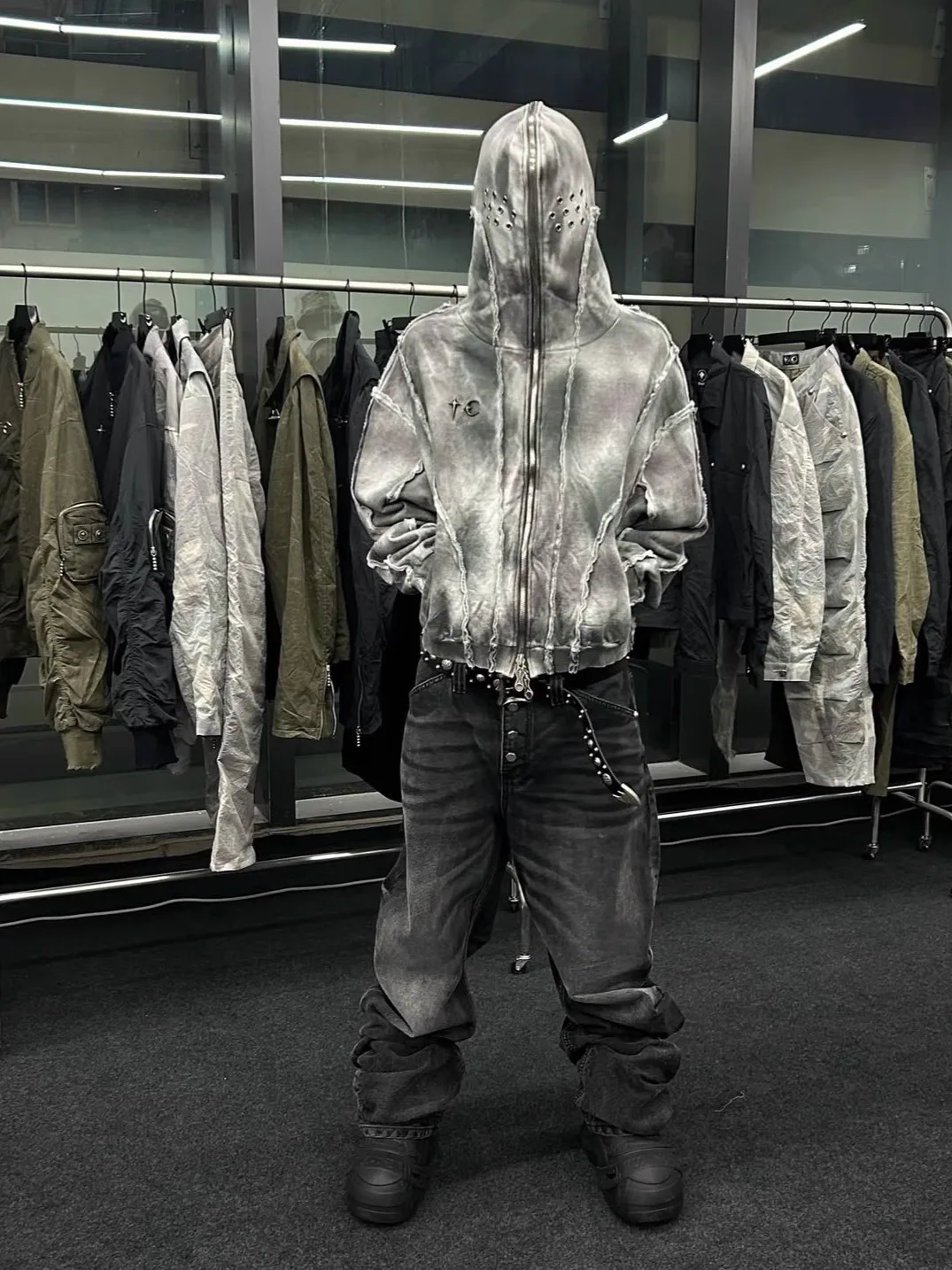 Thug Club 25FW Тяжелая изношенная камуфляжная толстовка с капюшоном на молнии в маске с распылением, молодежная модная весна-осень-зима
Thug Club 25FW Тяжелая изношенная камуфляжная толстовка с капюшоном на молнии в маске с распылением, молодежная модная весна-осень-зима