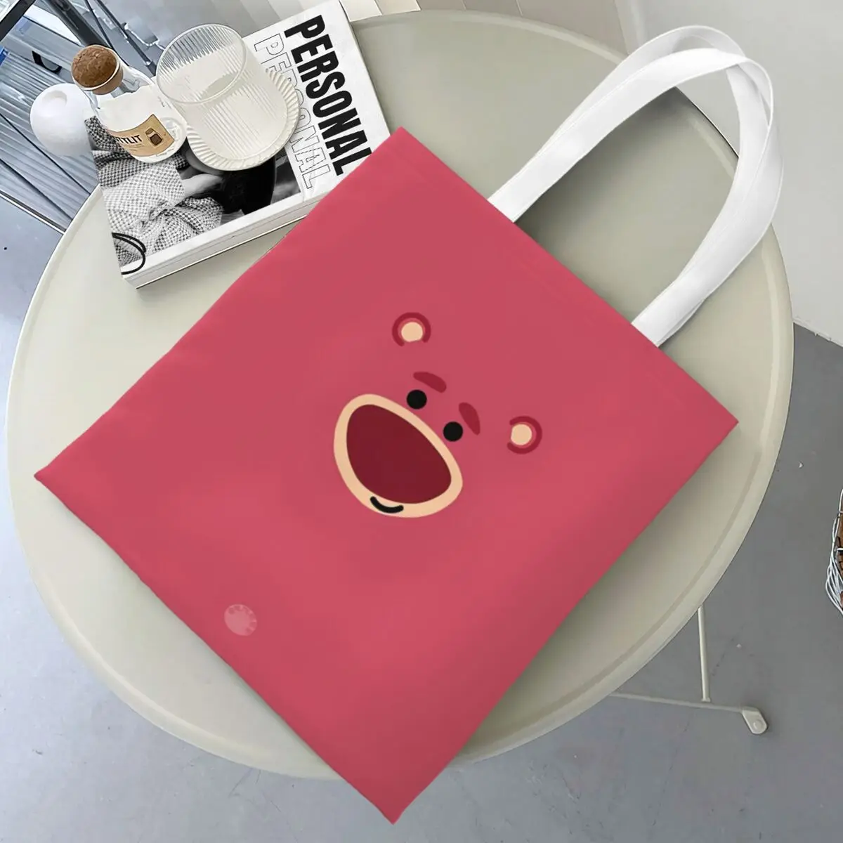 Холщовая большая сумка Lotso Huggin Bear Toy Story, эстетичная большая вместительная сумка для продуктов «Huggin» с медведем для унисекс
Холщовая большая сумка Lotso Huggin Bear Toy Story, эстетичная большая вместительная сумка для продуктов «Huggin» с медведем для унисекс