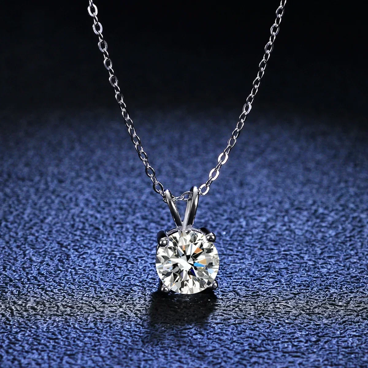 Luxury Classic Four-prong Diamond Necklace for Women D Color 1ct 2ct Moissanite Pendants Platinum Pt950 Wedding Jewelry
Luxury Classic Four-prong Diamond Necklace for Women D Color 1ct 2ct Moissanite Pendants Platinum Pt950 Wedding Jewelry