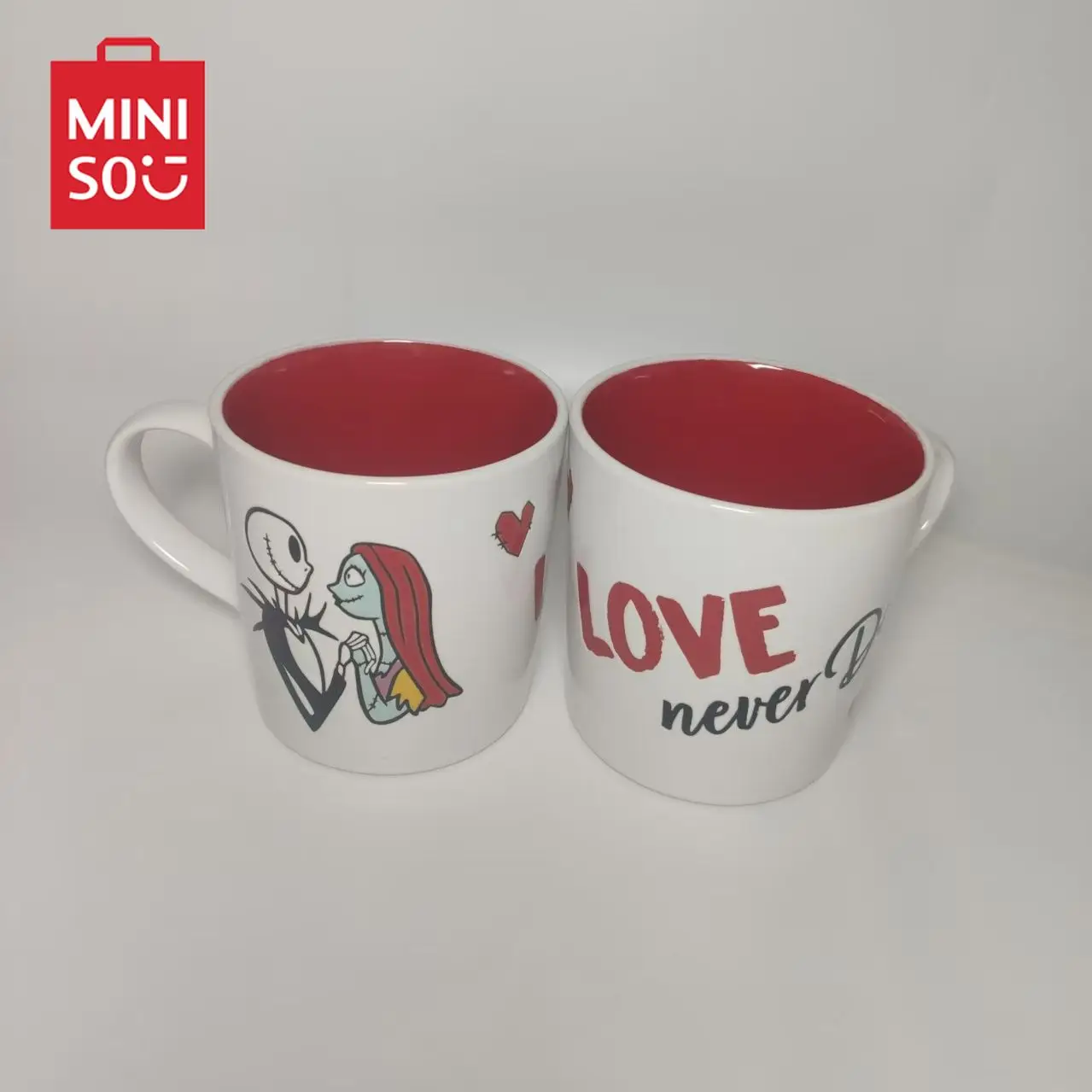 MINISO Рождественская J-Jack милая S-Sally Love мультяшная керамическая чашка бытовая чашка для воды кружка для молока пара кружка для кофе с молоком
MINISO Рождественская J-Jack милая S-Sally Love мультяшная керамическая чашка бытовая чашка для воды кружка для молока пара кружка для кофе с молоком