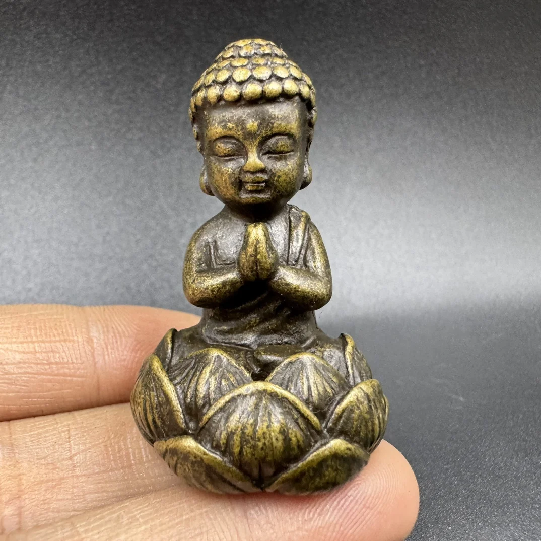 Chinese pure copper zazen lotus small sami decoration solid small Buddha protection gift
Chinese pure copper zazen lotus small sami decoration solid small Buddha protection gift