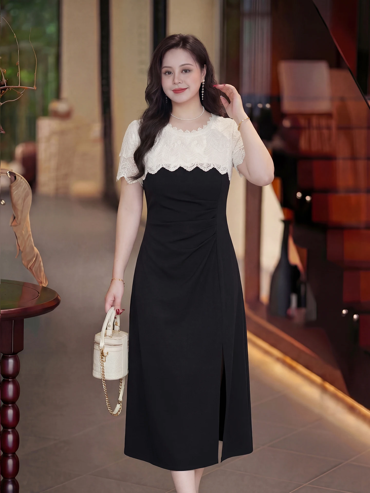 Dave's plus Size Elegant Beautiful Lace Dress Women's Summer Fat MM Belly Cover Color Block Dress High Waist A-Line Skirt
Dave's plus Size Elegant Beautiful Lace Dress Women's Summer Fat MM Belly Cover Color Block Dress High Waist A-Line Skirt