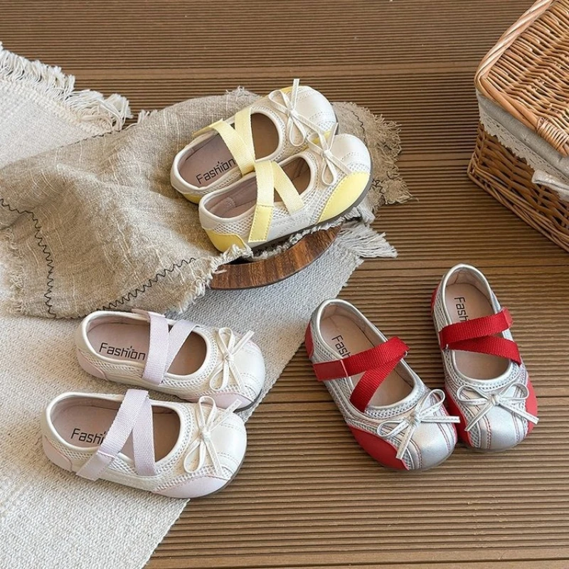 YUYIN Spring Autumn New Children Leather Shoes for Girls Fashion Korean Style Soft Bottom Anti-slippery Versatile Princess Shoes
YUYIN Spring Autumn New Children Leather Shoes for Girls Fashion Korean Style Soft Bottom Anti-slippery Versatile Princess Shoes