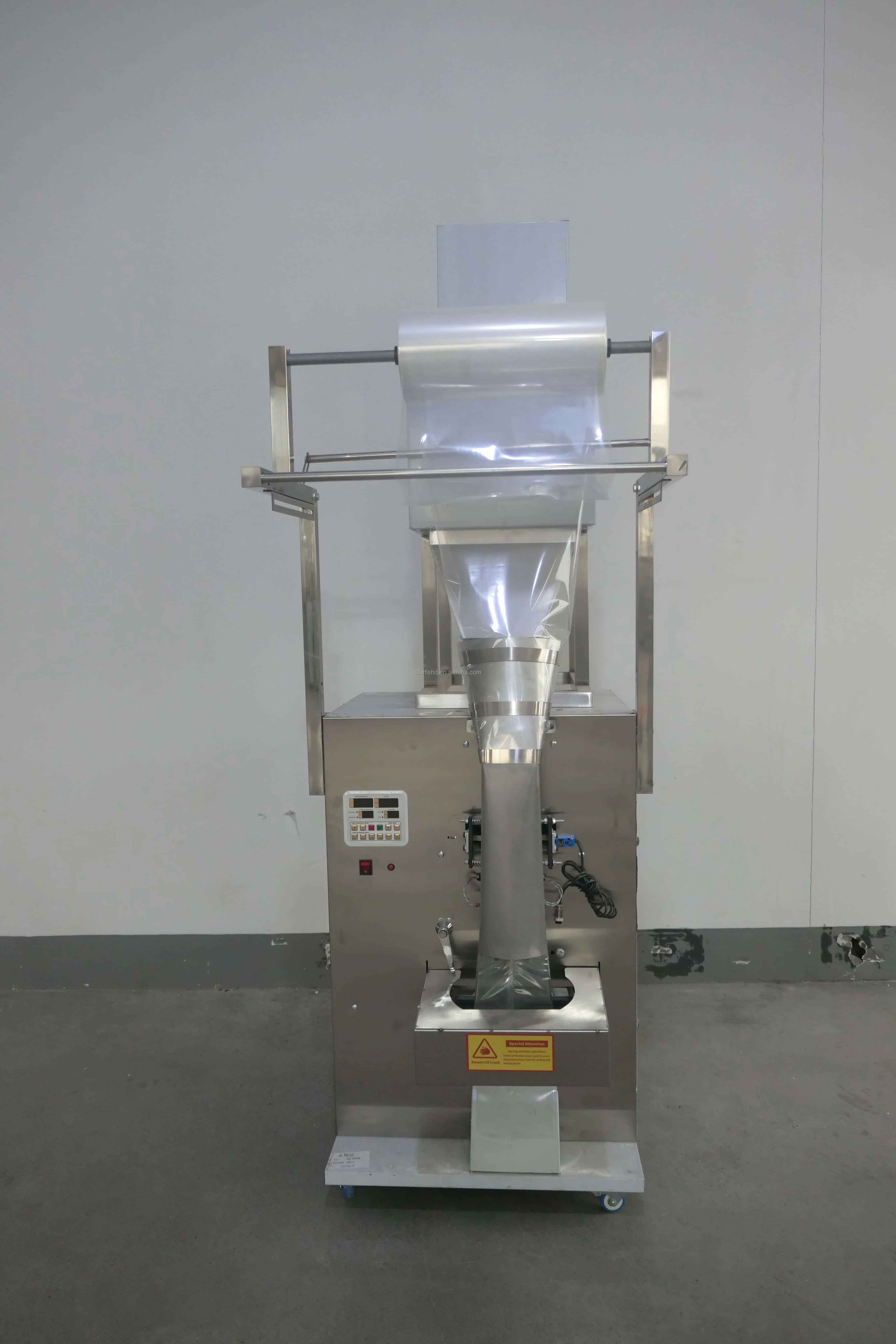 500G 1-5kg food nut weighing packaging machine vertical granule sealing machine packaging grain rice jelly beans weighing
500G 1-5kg food nut weighing packaging machine vertical granule sealing machine packaging grain rice jelly beans weighing