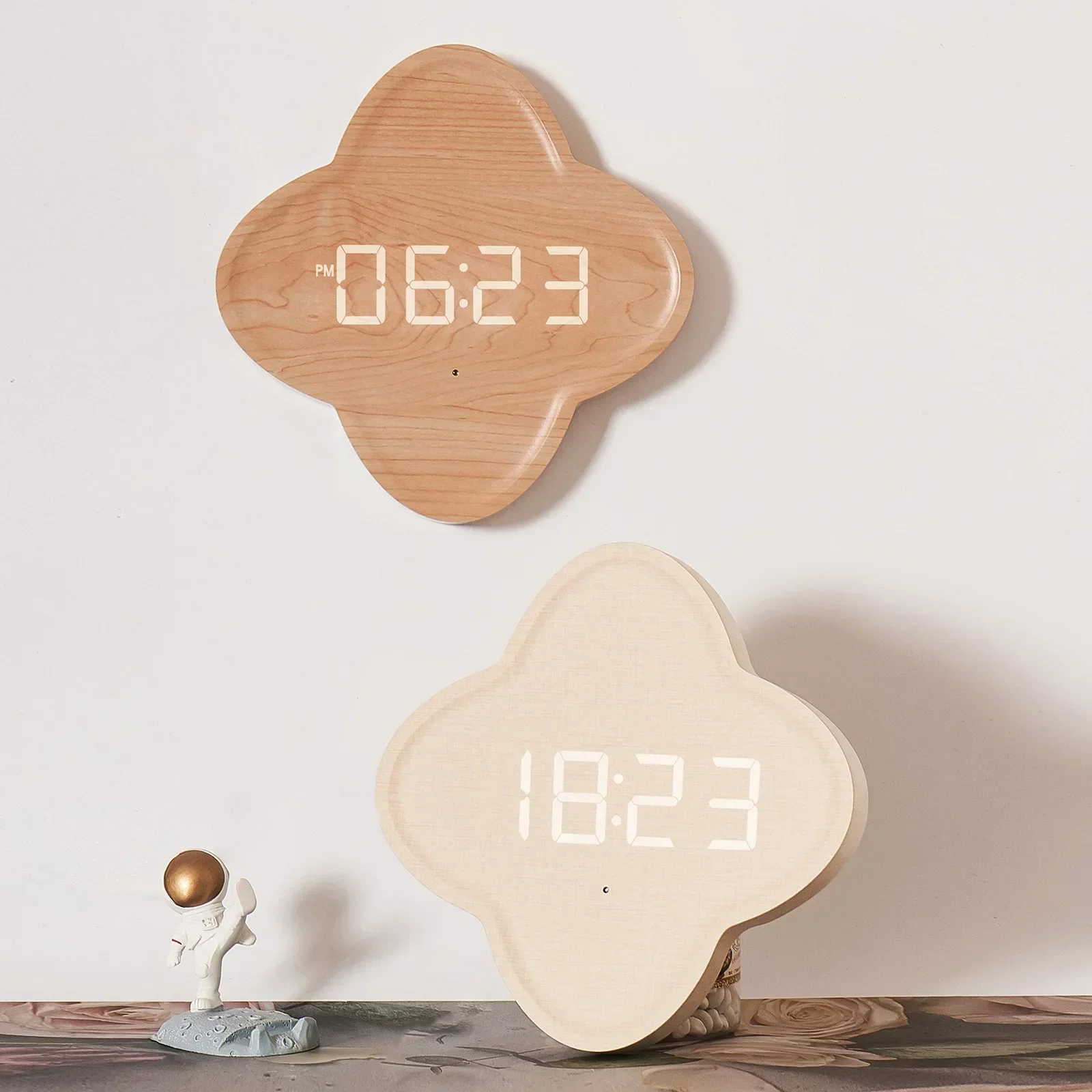New plug-in style Nordic creative home fashion style LED living room wall clock shaped clock simple flower clock G236
New plug-in style Nordic creative home fashion style LED living room wall clock shaped clock simple flower clock G236