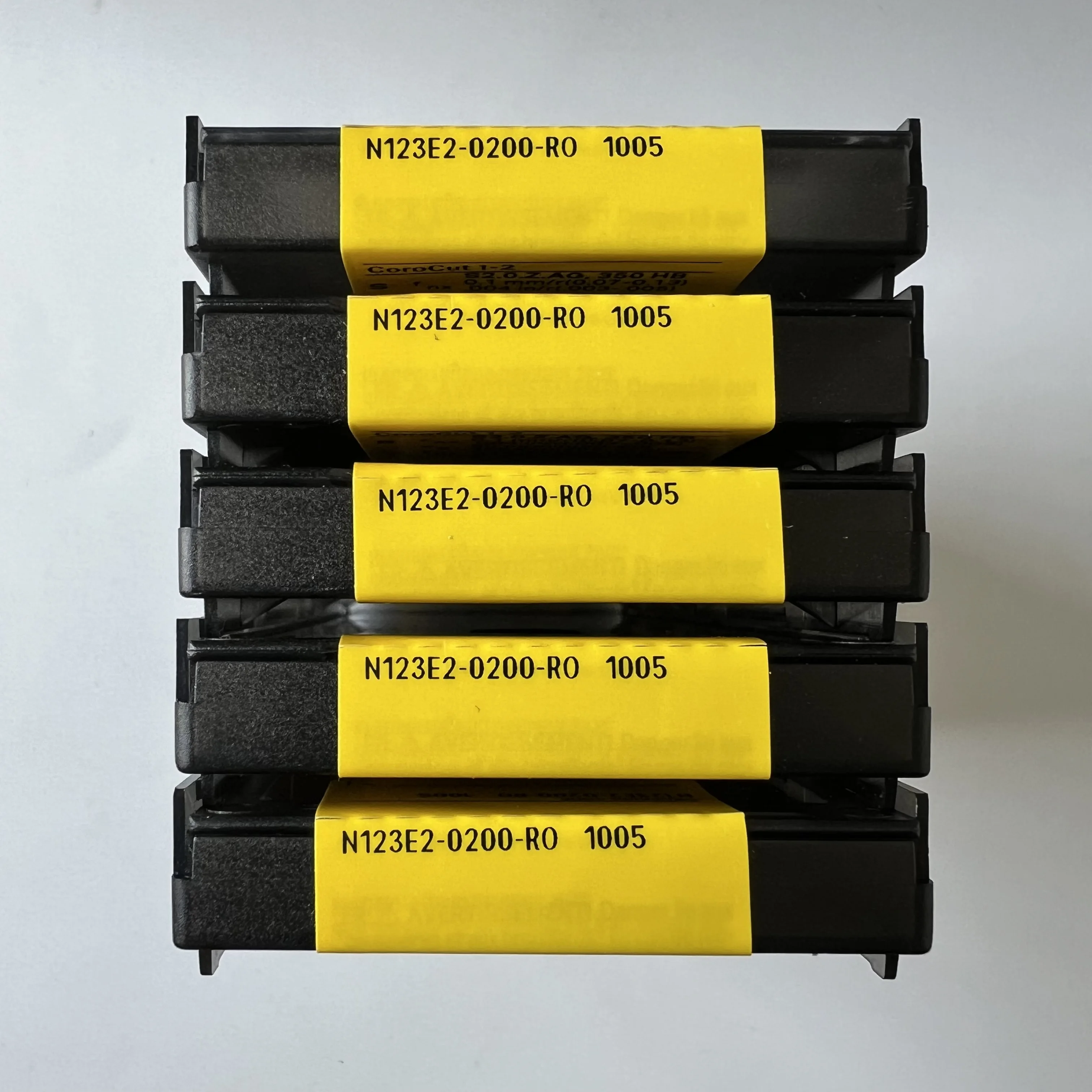 10pcs/box N123E2-0200-RO 1005 1105 1125 2135 H13A
10pcs/box N123E2-0200-RO 1005 1105 1125 2135 H13A