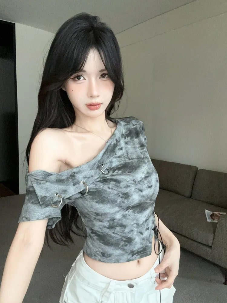 Unique Tie-Dye One-Shoulder Short-Sleeve T-Shirt Women's Summer American Hot Girl Style Slim Fit City Walk Breathable Skin-Fr...
Unique Tie-Dye One-Shoulder Short-Sleeve T-Shirt Women's Summer American Hot Girl Style Slim Fit City Walk Breathable Skin-Fr...