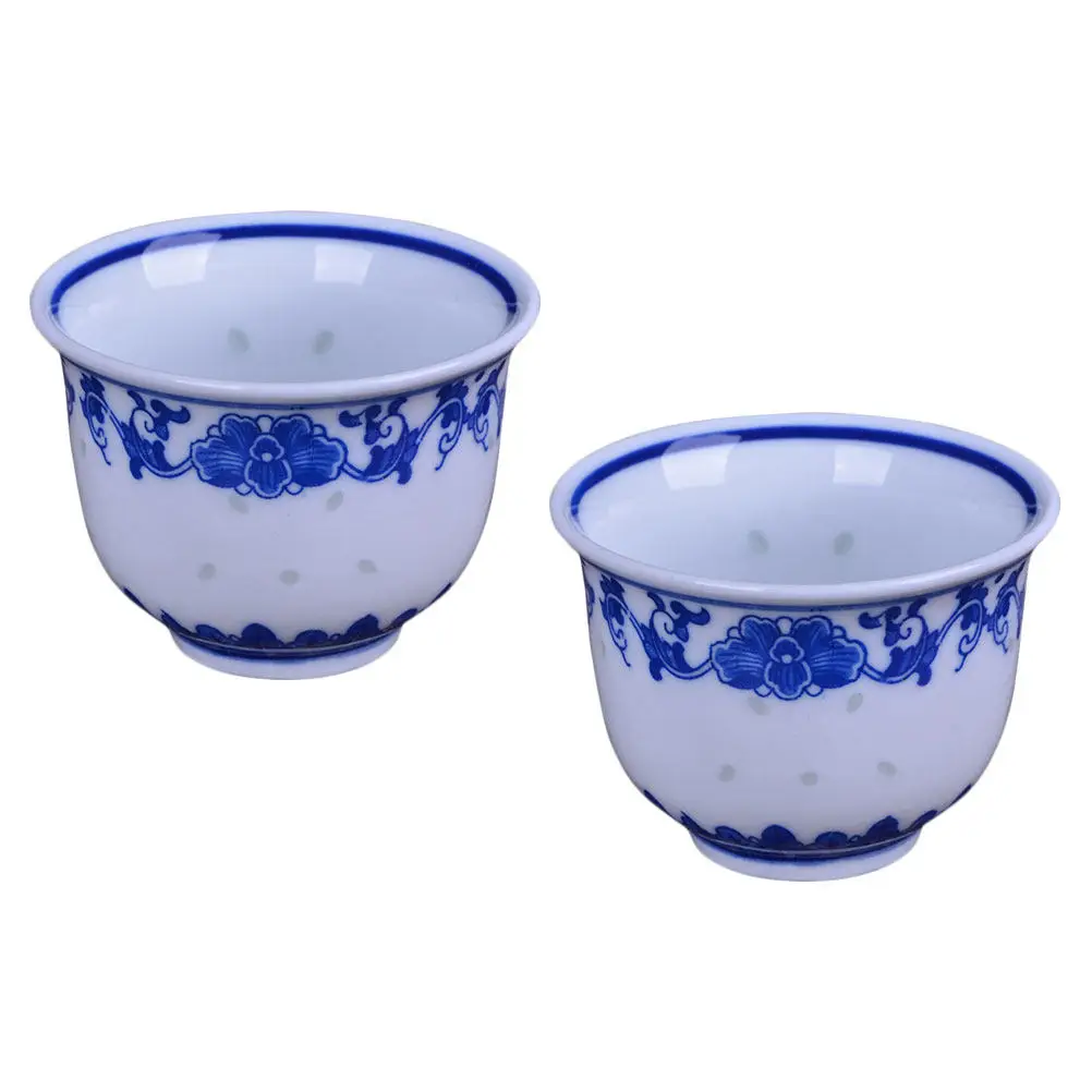 2Pcs Classic Chinese Style Porcelain Tea Cup Mini Kung Fu Tea Cup for Daily Use Or Gift Fine Craftsmanship Retro Teaware Set
2Pcs Classic Chinese Style Porcelain Tea Cup Mini Kung Fu Tea Cup for Daily Use Or Gift Fine Craftsmanship Retro Teaware Set