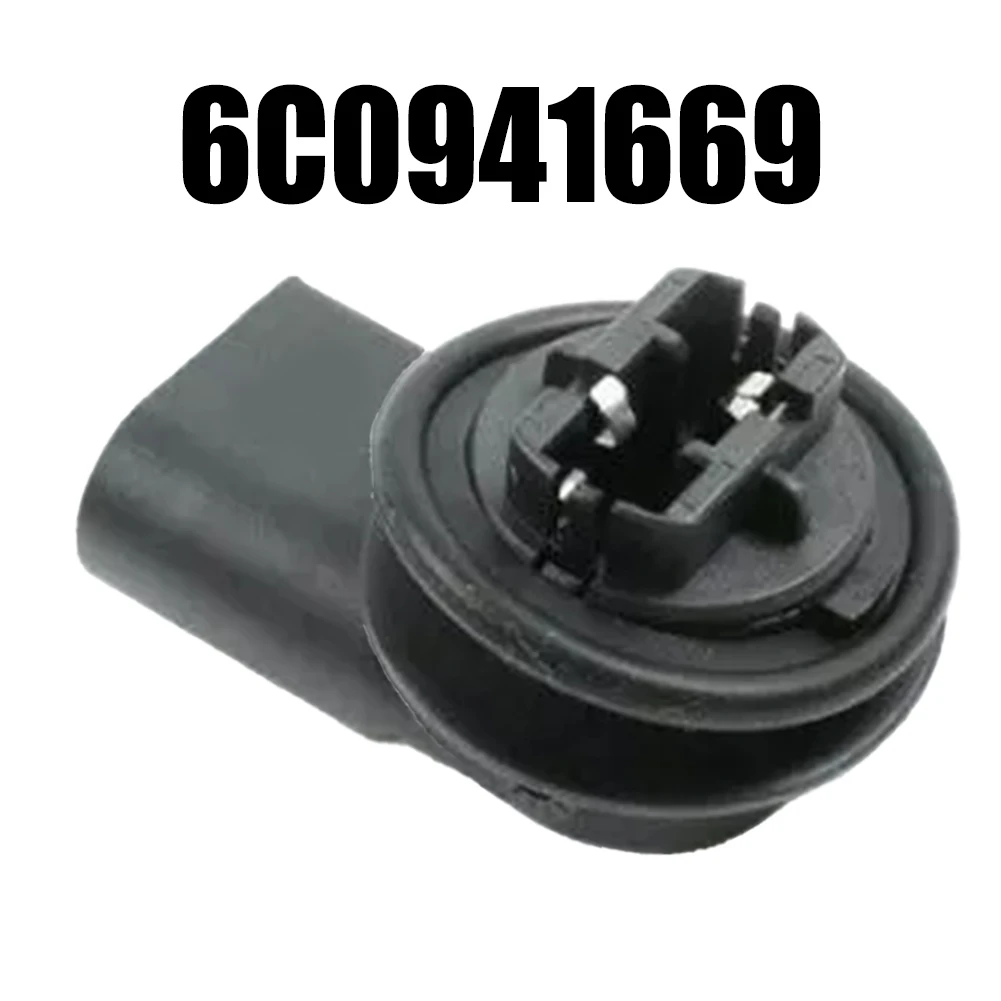 For POLO 6C Front Bulb Socket Black Front Daytime Light Bulb Socket Car Replacement Made Of ABS Material OEM Number 6C0941669
For POLO 6C Front Bulb Socket Black Front Daytime Light Bulb Socket Car Replacement Made Of ABS Material OEM Number 6C0941669