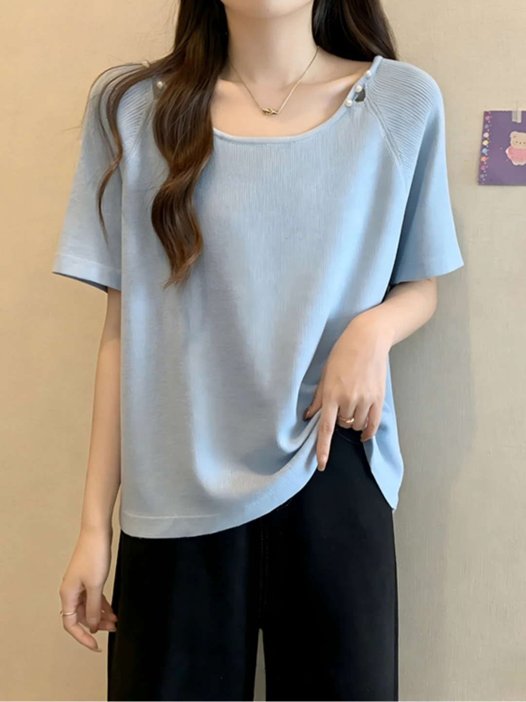 Ice Silk Short Sleeve T-Shirt Women's Summer Base Shirt plus Size Slimming Belly Cover Fashionable Age-Defying Top
Ice Silk Short Sleeve T-Shirt Women's Summer Base Shirt plus Size Slimming Belly Cover Fashionable Age-Defying Top