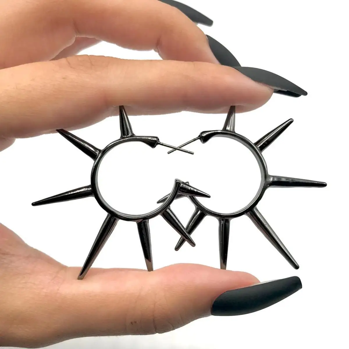 Gothic Style Hip-Hop Punk Studded Earrings, Dark Earrings, Suitable For Both Men And Women As Gifts At Parties
Gothic Style Hip-Hop Punk Studded Earrings, Dark Earrings, Suitable For Both Men And Women As Gifts At Parties