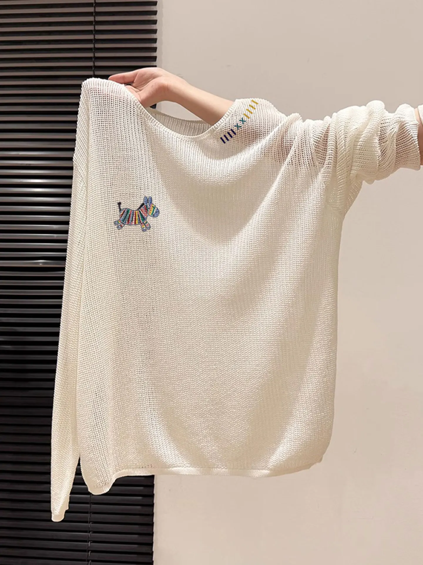 Женский трикотажный топ Ele Long Sve из ледяного шелка с цветным принтом, универсальный, с круглым вырезом, летний, модный, в корейском стиле
Женский трикотажный топ Ele Long Sve из ледяного шелка с цветным принтом, универсальный, с круглым вырезом, летний, модный, в корейском стиле