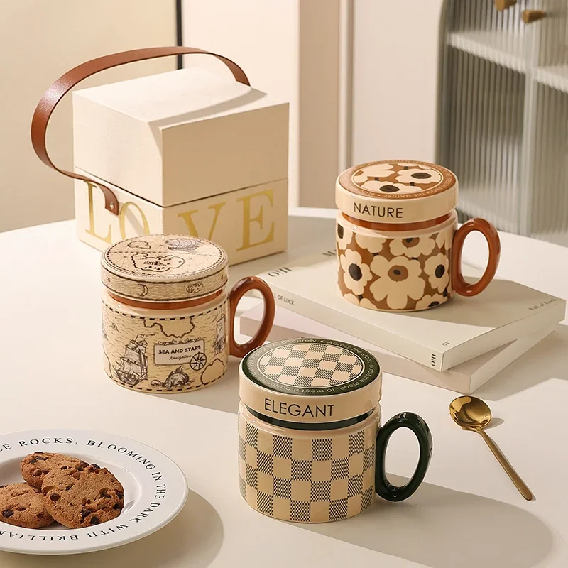 Creative Design Sense Coffee Mugs with Hand Gift Ceramic Breakfast Cup Office with Covered Couple Cup Couple Cup
Creative Design Sense Coffee Mugs with Hand Gift Ceramic Breakfast Cup Office with Covered Couple Cup Couple Cup