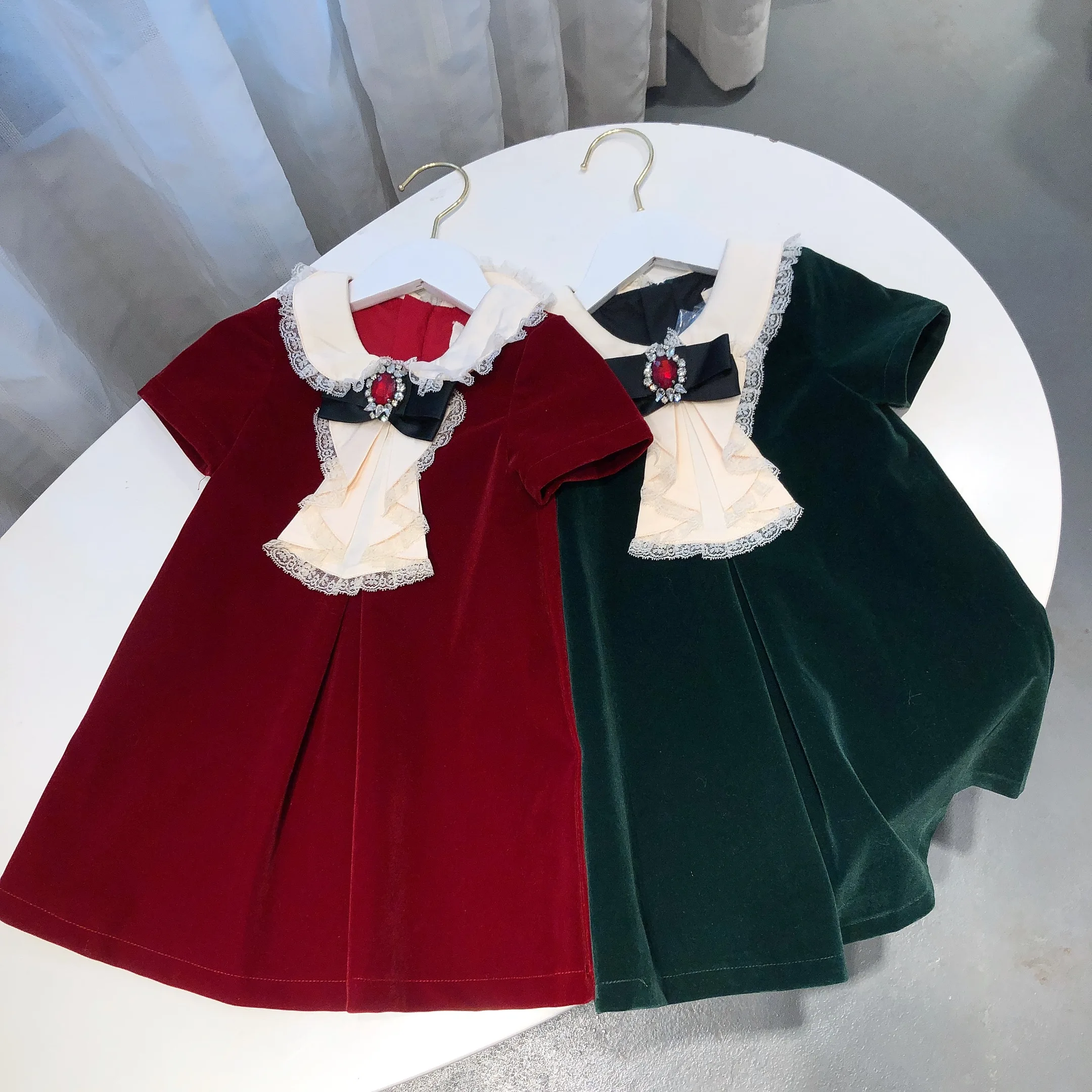 Fashion Autum winter Girl Party Dress Princess Black Dress Children Velvet birthday party wedding Boutique kids Girl
Fashion Autum winter Girl Party Dress Princess Black Dress Children Velvet birthday party wedding Boutique kids Girl