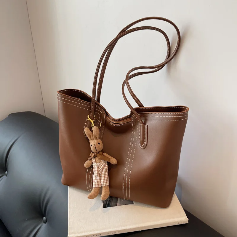 Роскошные дизайнерские сумки на ремне для женщин 2025, модный тренд, высококачественная искусственная кожа, идеально подходит для повседневного использования и путешествий
Роскошные дизайнерские сумки на ремне для женщин 2025, модный тренд, высококачественная искусственная кожа, идеально подходит для повседневного использования и путешествий