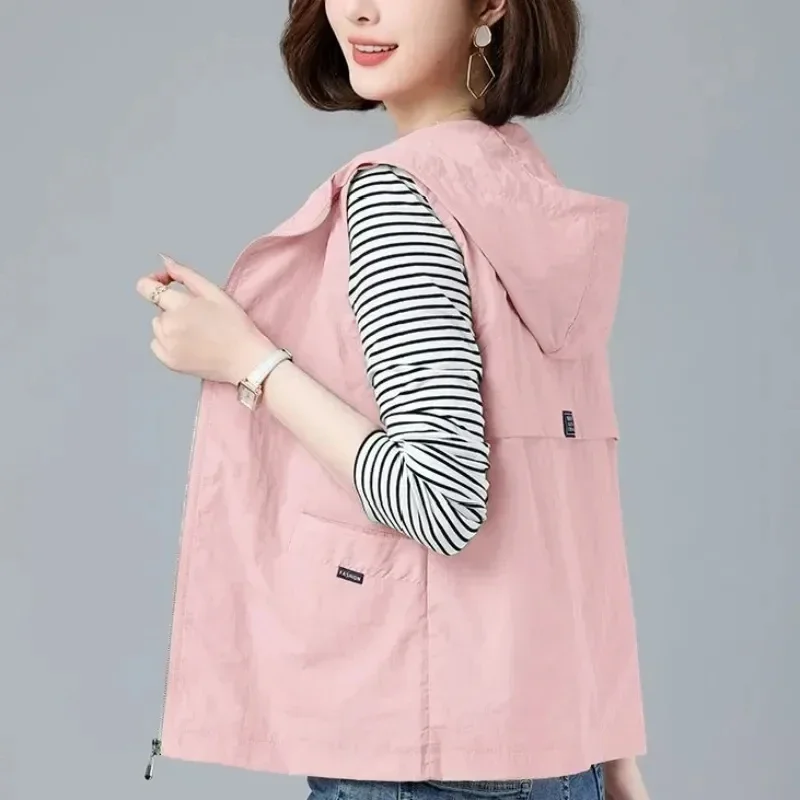 Casual Thin Hooded Vest Jacket Women 2023 Summer Sun Protection Clothing Sleeveless Basic Coat Zipper Short Waistcoat with Linin
Casual Thin Hooded Vest Jacket Women 2023 Summer Sun Protection Clothing Sleeveless Basic Coat Zipper Short Waistcoat with Linin