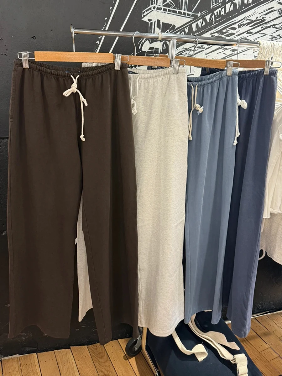 Drawstring Casual Straight Sweatpants Women Spring New High Waist Cotton Trousers Vintage Solid Simple Loose Sport Pants Y2k
Drawstring Casual Straight Sweatpants Women Spring New High Waist Cotton Trousers Vintage Solid Simple Loose Sport Pants Y2k