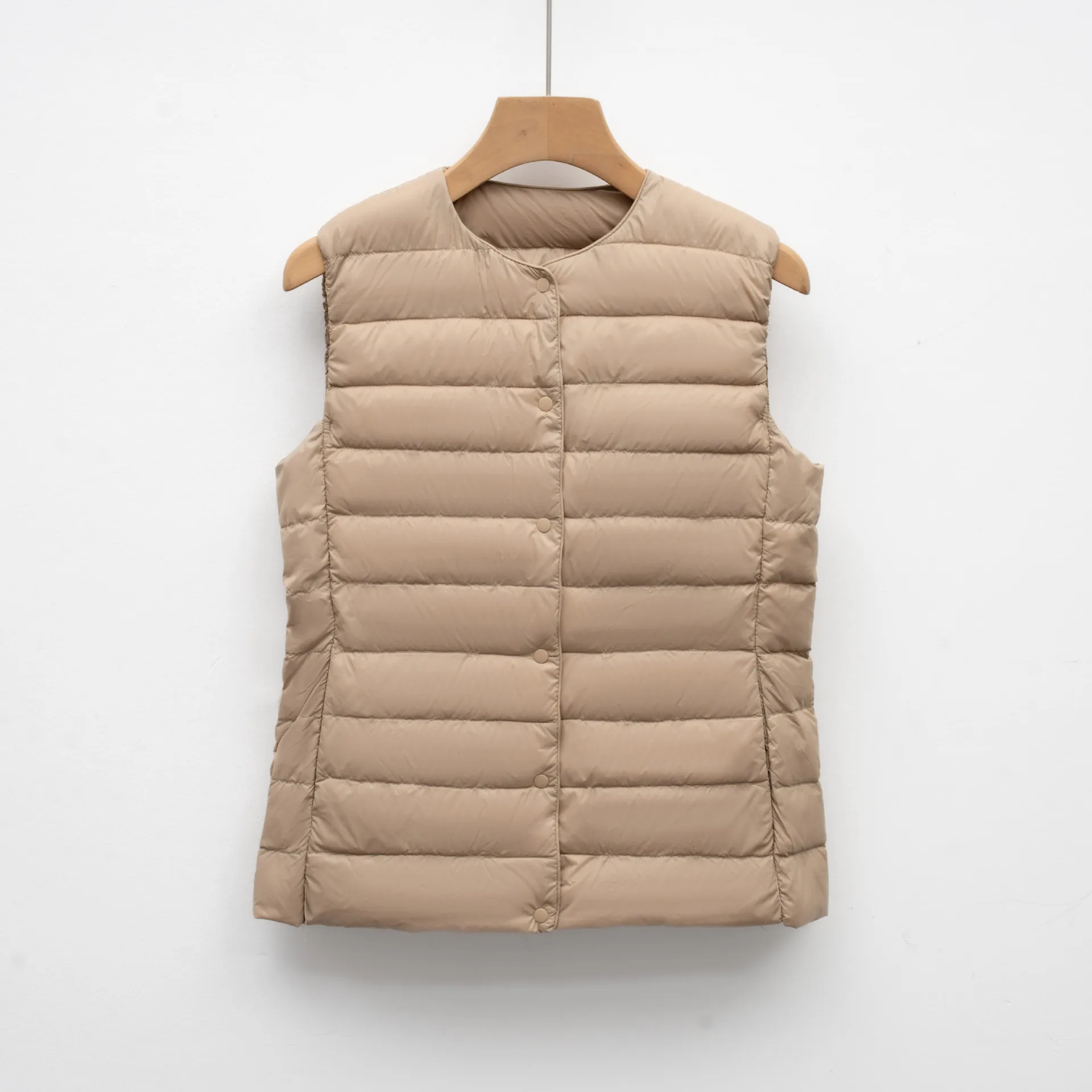 Lightweight Inner Women's Vest Down Jacket Tank Inner Short Sleeveless Autumn/Winter Round Neck Down Inner
Lightweight Inner Women's Vest Down Jacket Tank Inner Short Sleeveless Autumn/Winter Round Neck Down Inner