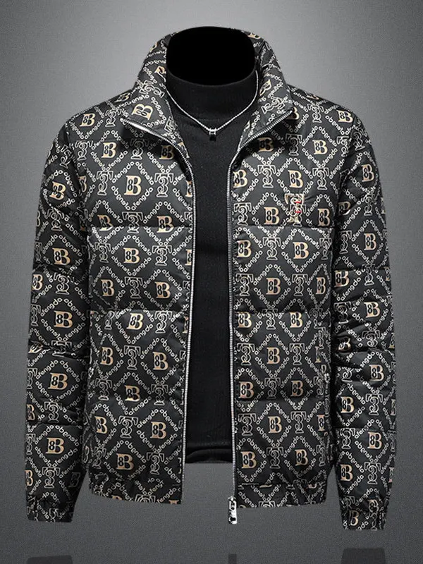 Мужская зимняя куртка премиум-класса с воротником-стойкой, новая модная модель с вышивкой букв, теплая, морозостойкая верхняя одежда
Мужская зимняя куртка премиум-класса с воротником-стойкой, новая модная модель с вышивкой букв, теплая, морозостойкая верхняя одежда