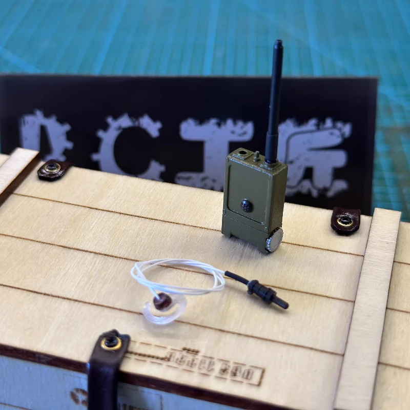 Simulated Handheld Radio for 1/6 Soldier Model Accessories
Simulated Handheld Radio for 1/6 Soldier Model Accessories