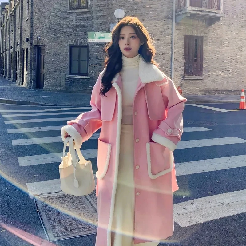 Lambswool Woolen Windbreaker Women's Overcoat Autumn Winter 2023 New Korean Single-Breasted Loose Splicing Wool Coat Outwear
Lambswool Woolen Windbreaker Women's Overcoat Autumn Winter 2023 New Korean Single-Breasted Loose Splicing Wool Coat Outwear