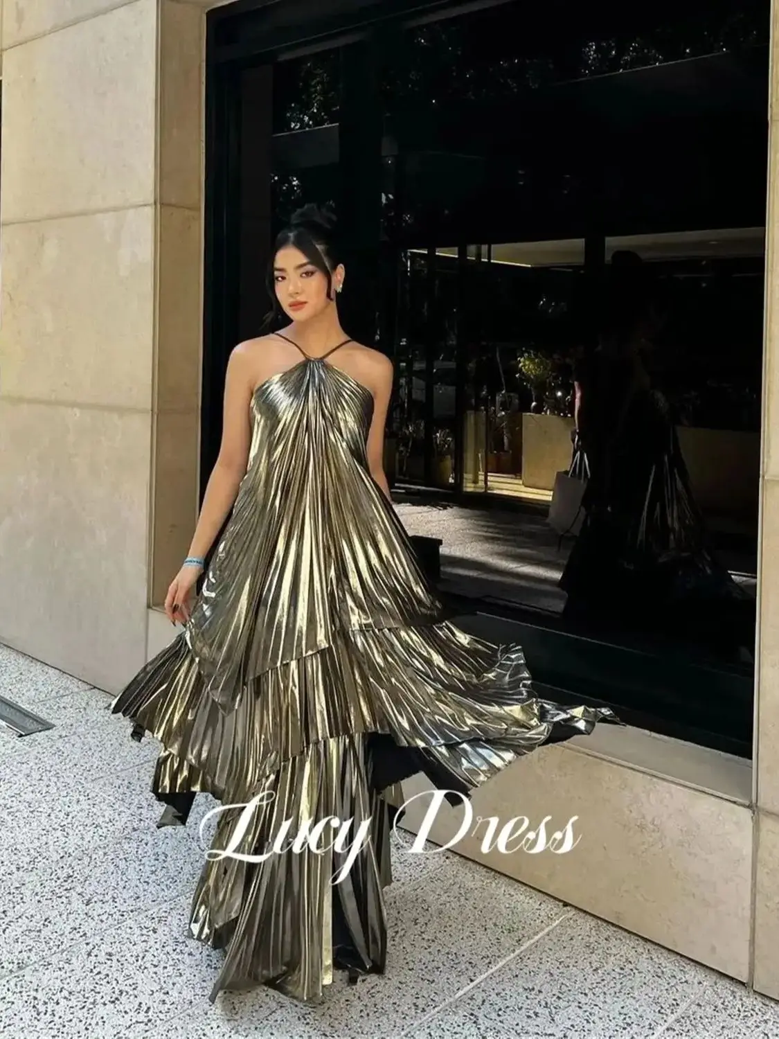 Lucy Layered Party Dress Evening Ball Gown Cocktail Line A Shiny Fabric Wedding Dresses for Formal Occasions Prom
Lucy Layered Party Dress Evening Ball Gown Cocktail Line A Shiny Fabric Wedding Dresses for Formal Occasions Prom